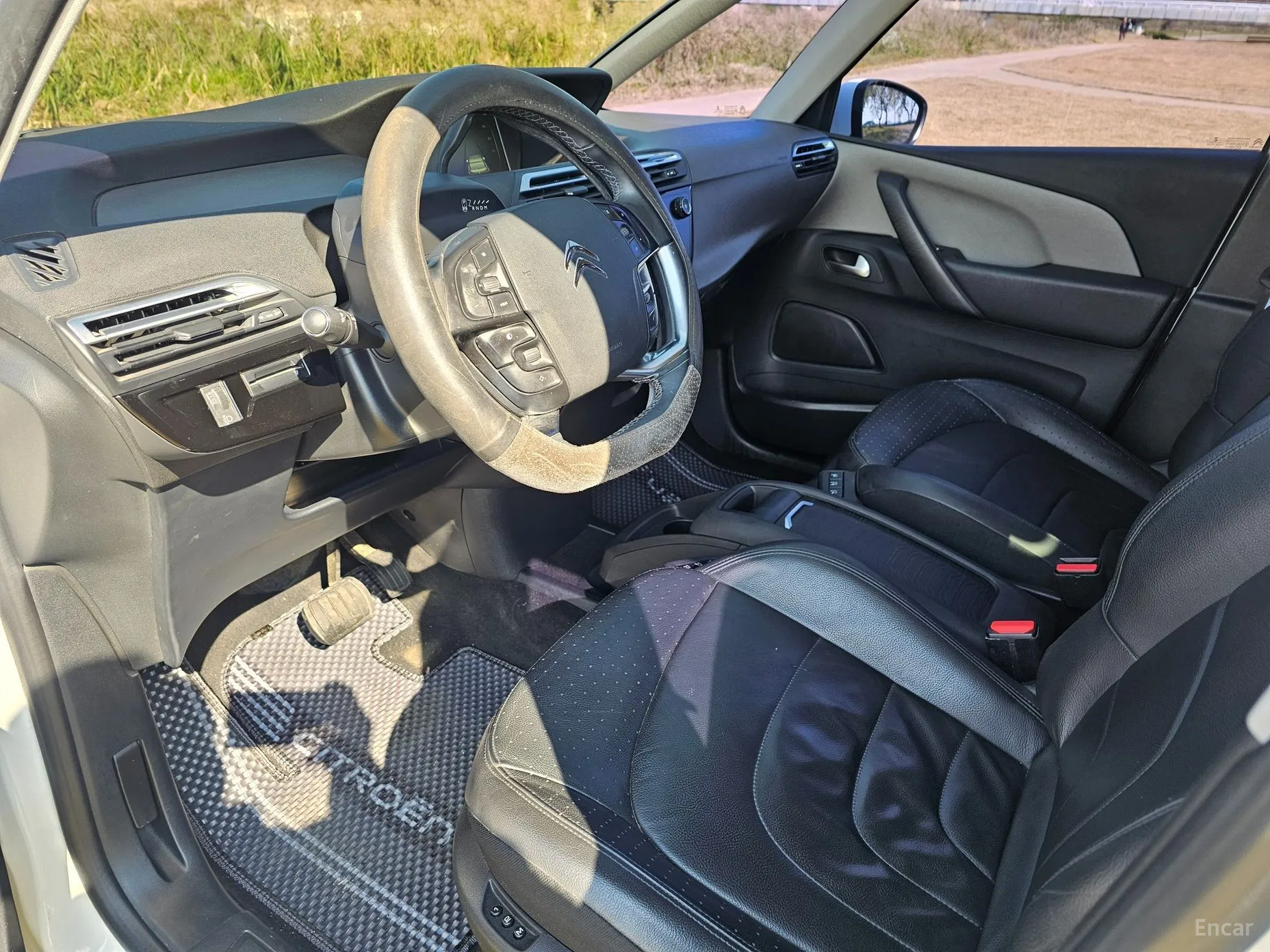 Citroën/DS Grand C4 Picasso превью 10