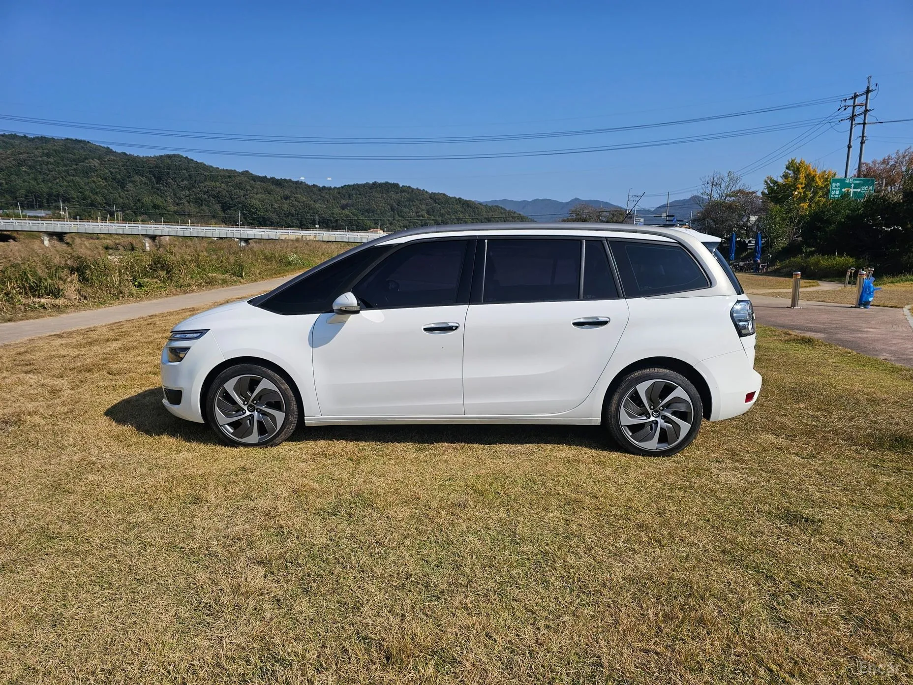 Citroën/DS Grand C4 Picasso превью 8