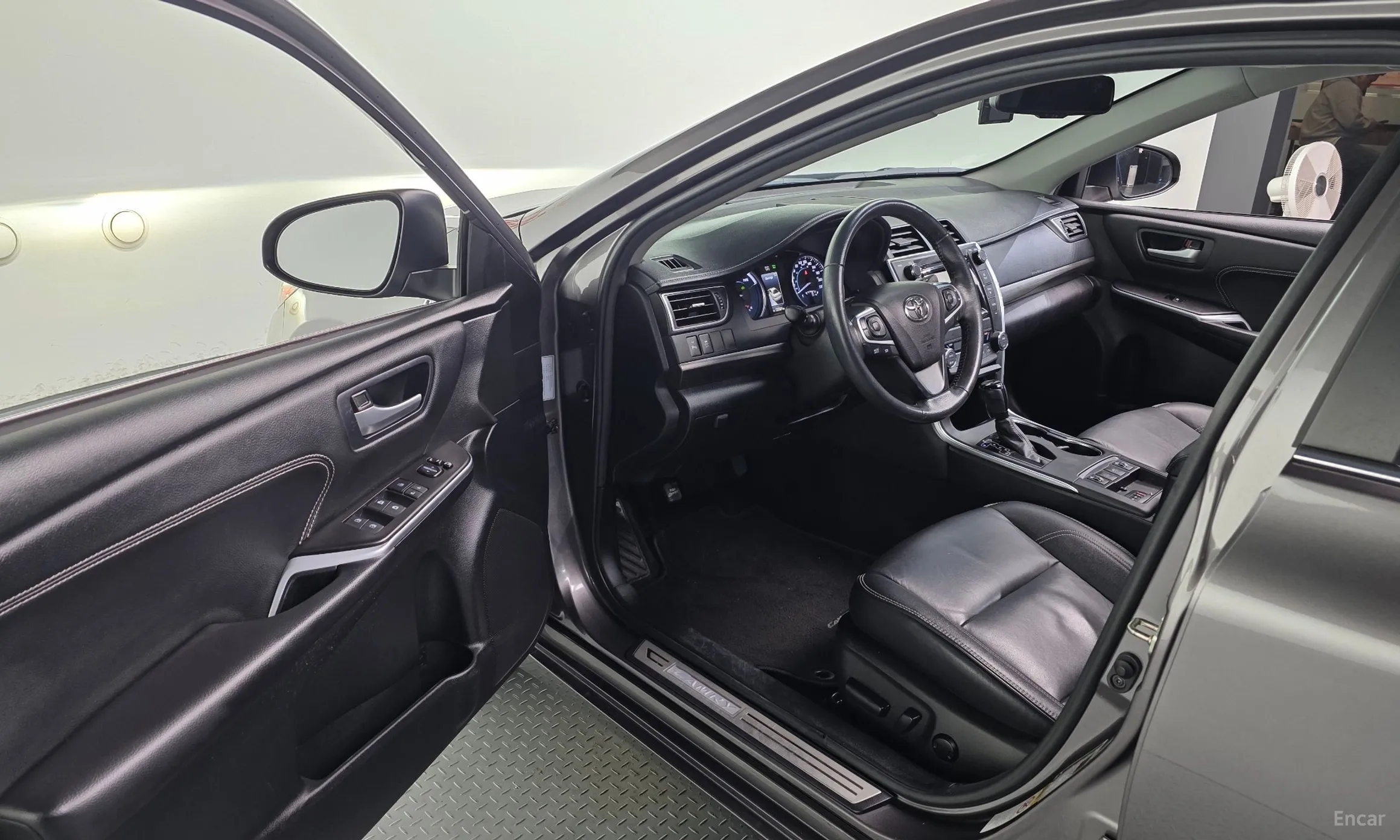 Toyota New Camry превью 11