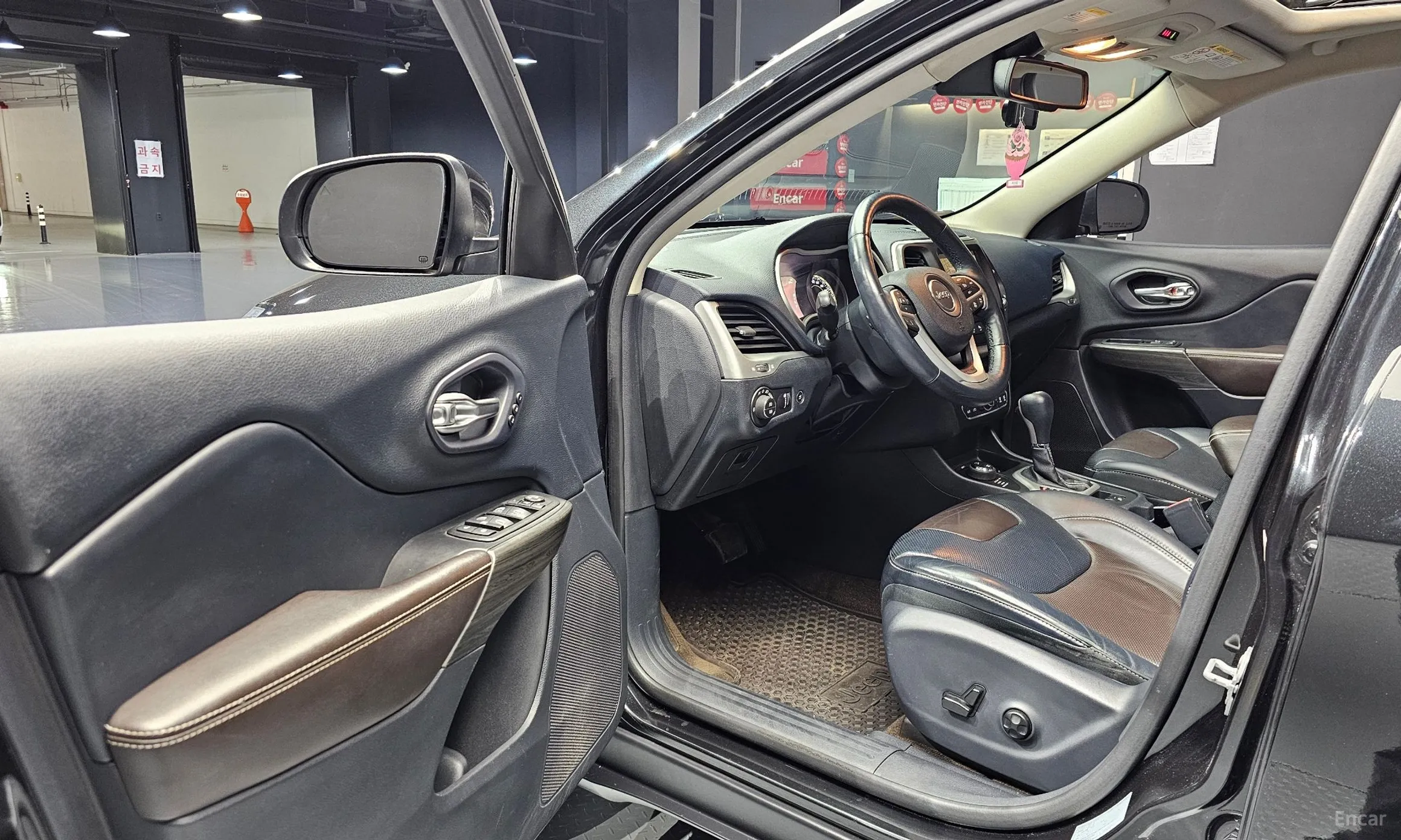 Jeep Cherokee (KL) превью 11