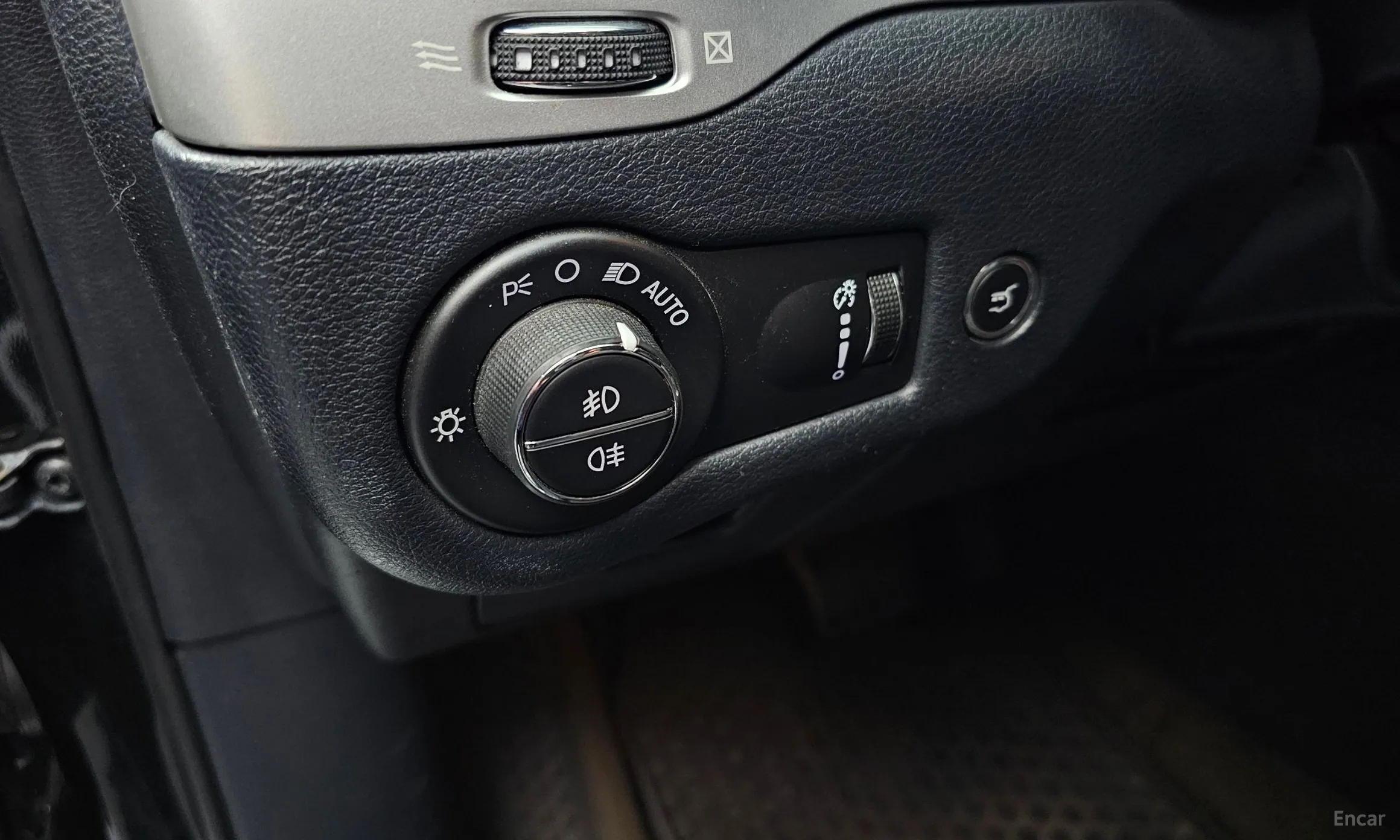 Jeep Cherokee (KL) превью 18