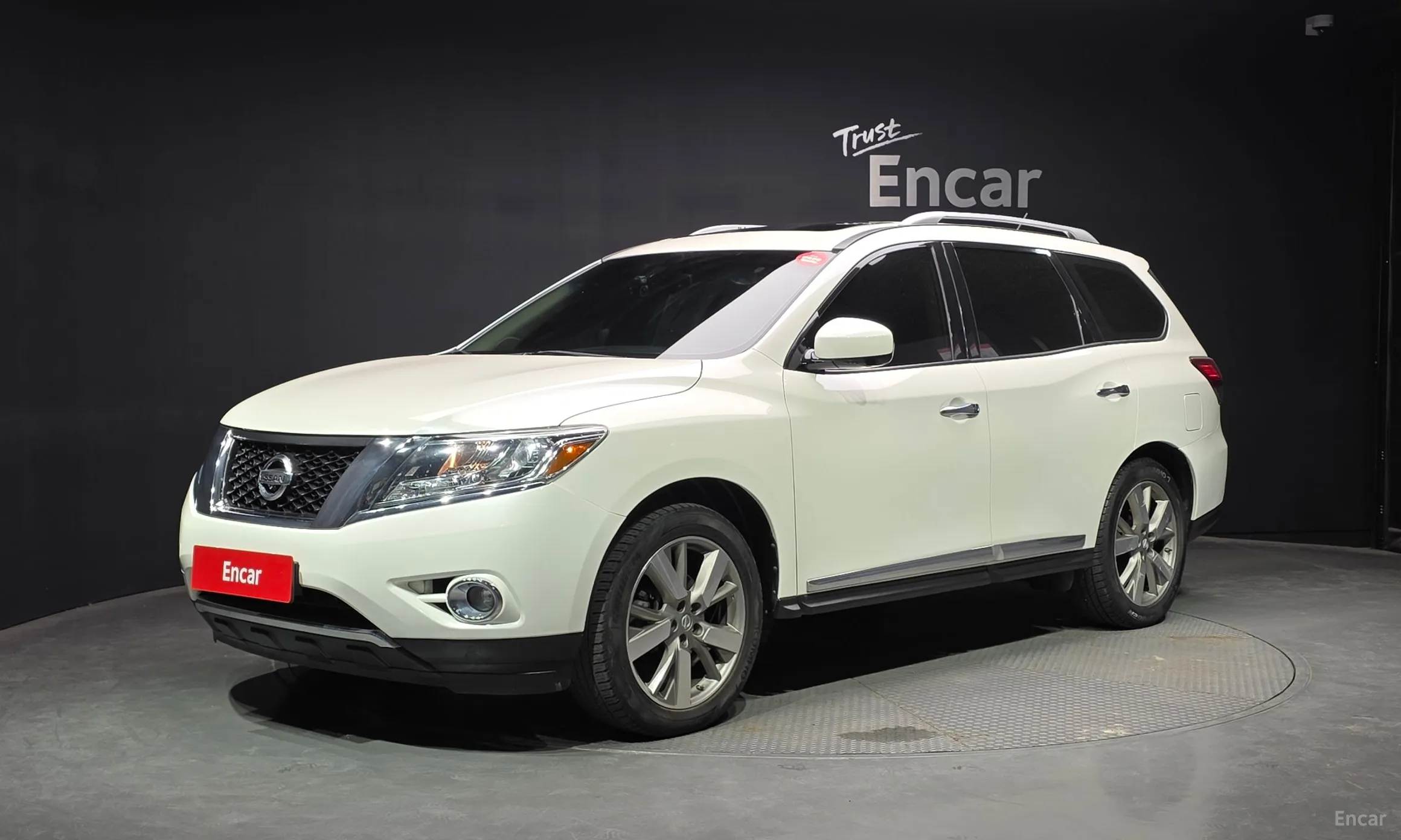 Nissan Pathfinder Gen 4