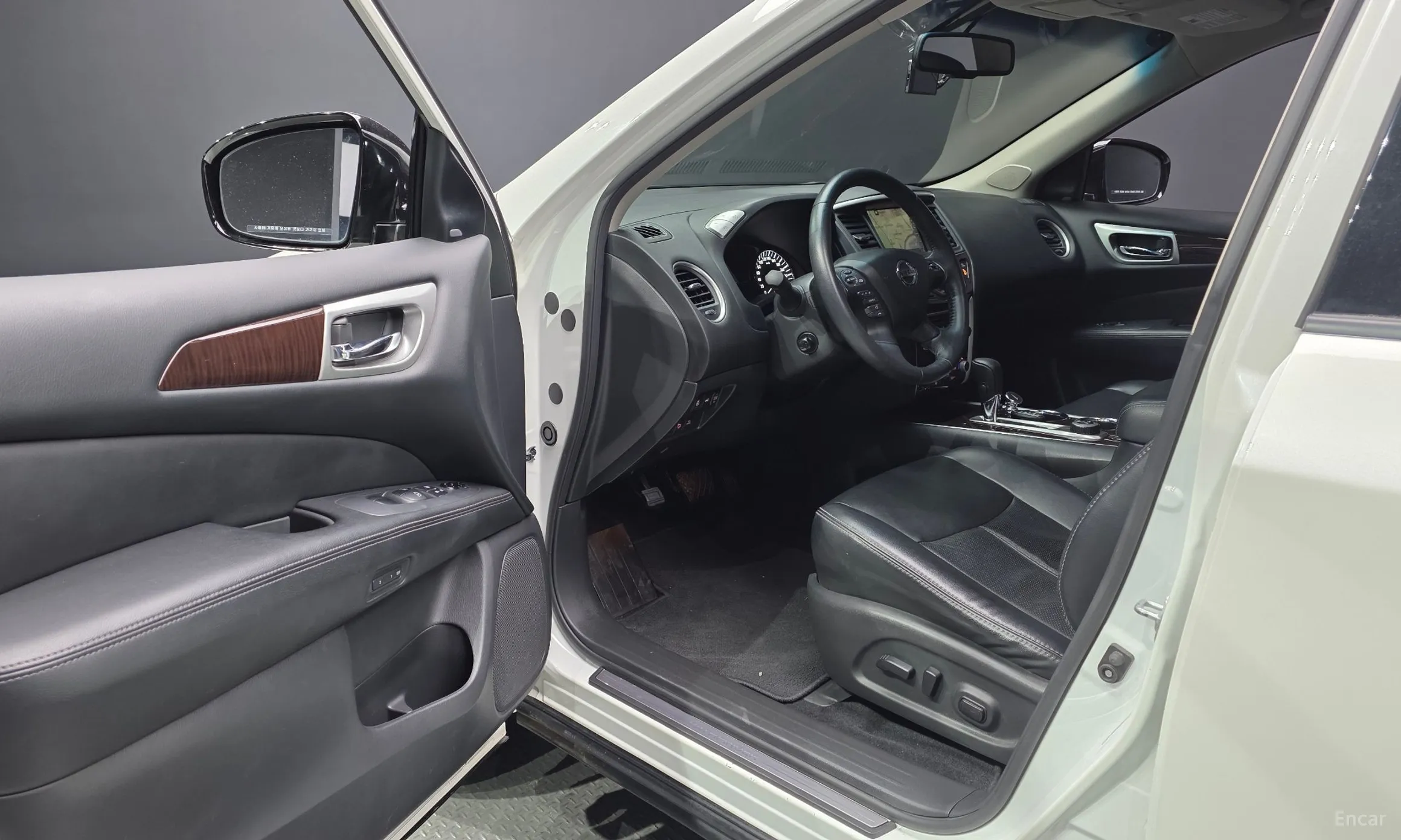 Nissan Pathfinder Gen 4 превью 10