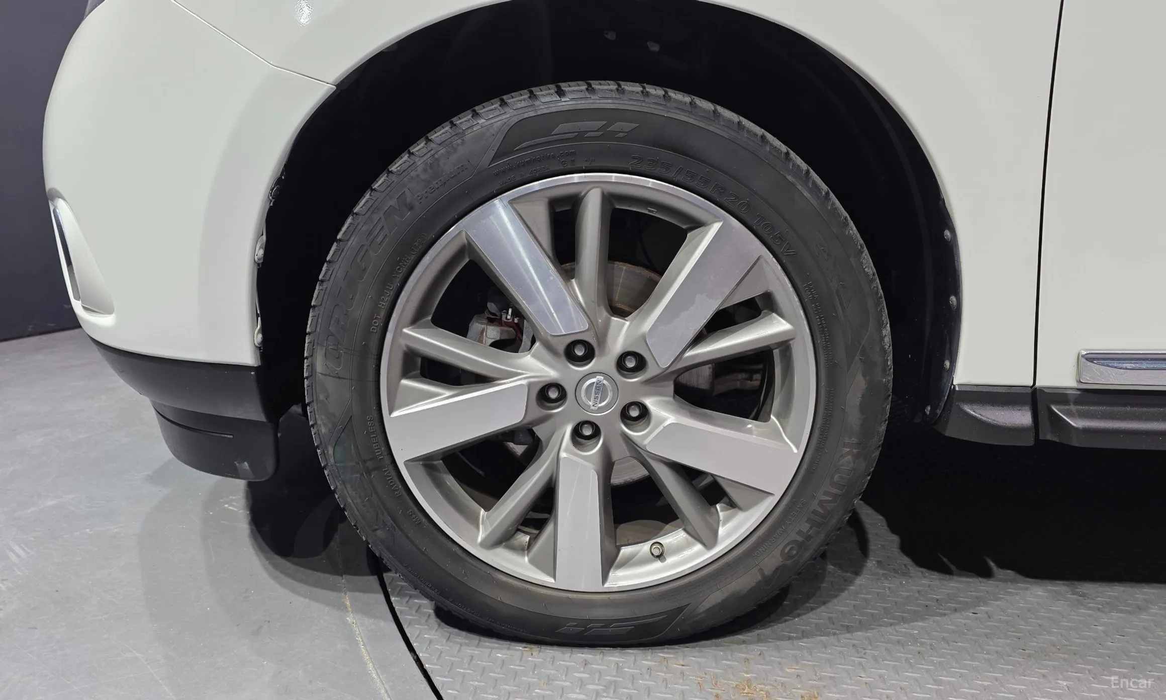 Nissan Pathfinder Gen 4 превью 5