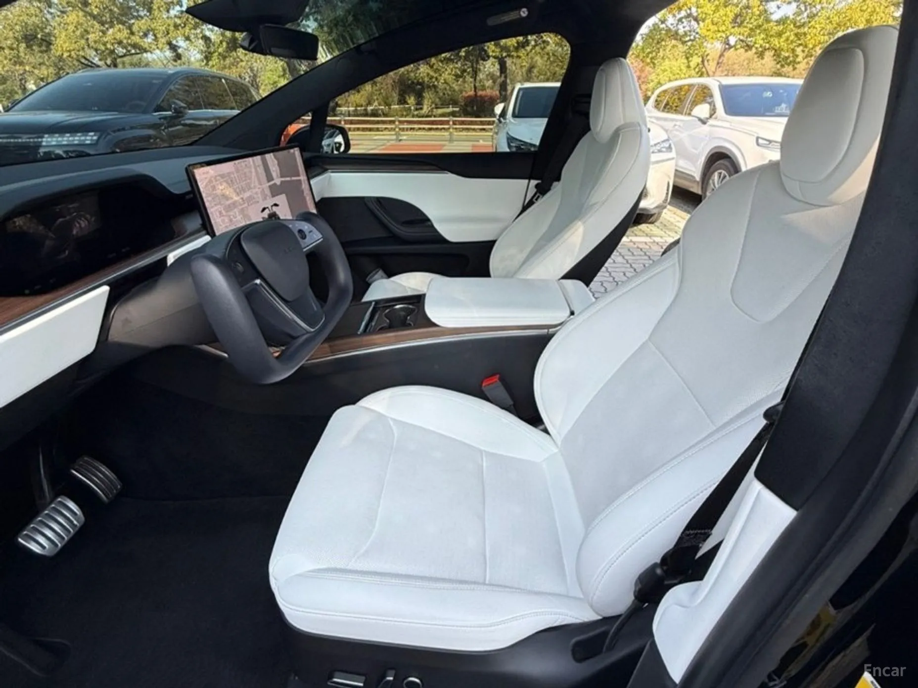 Tesla Model X превью 8