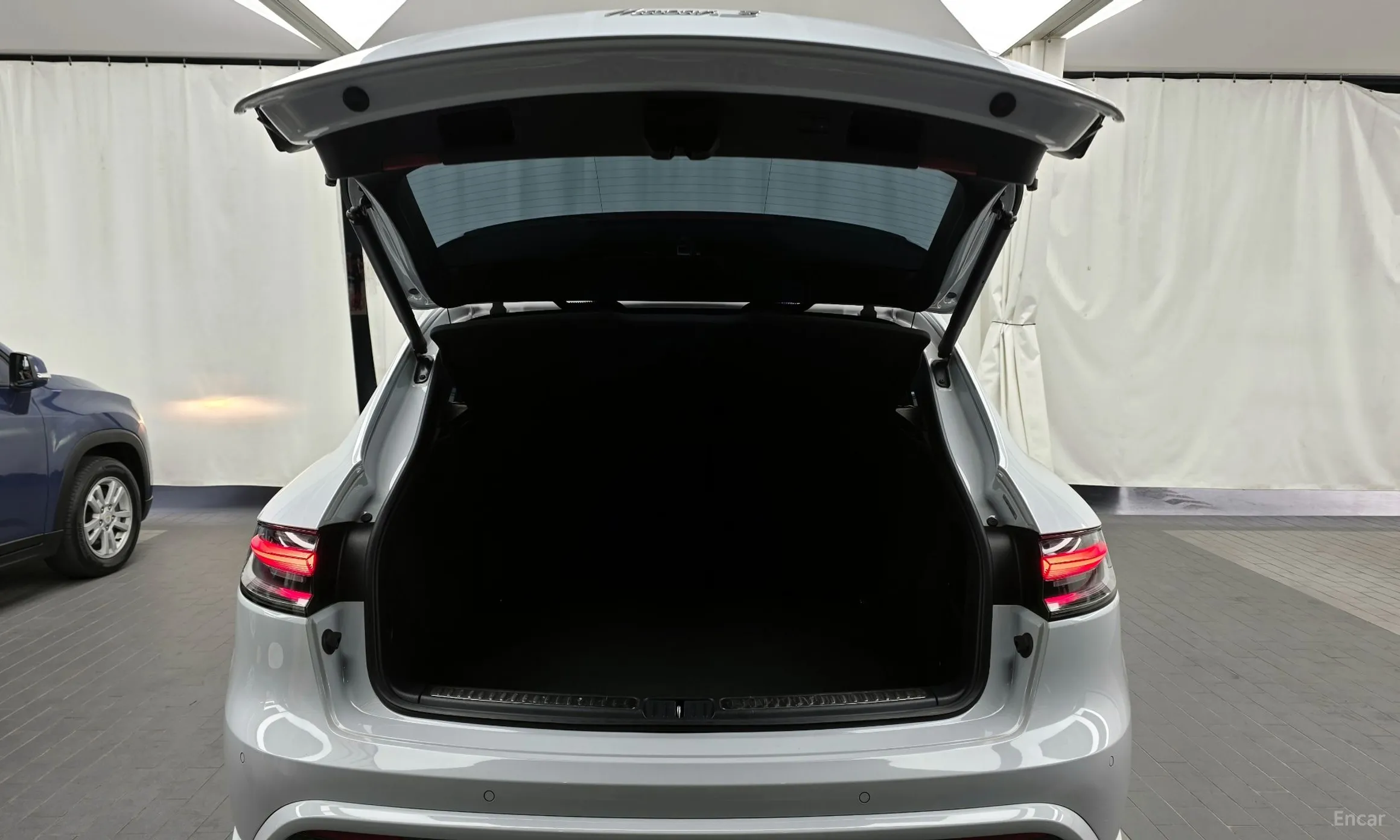 Porsche Macan превью 20