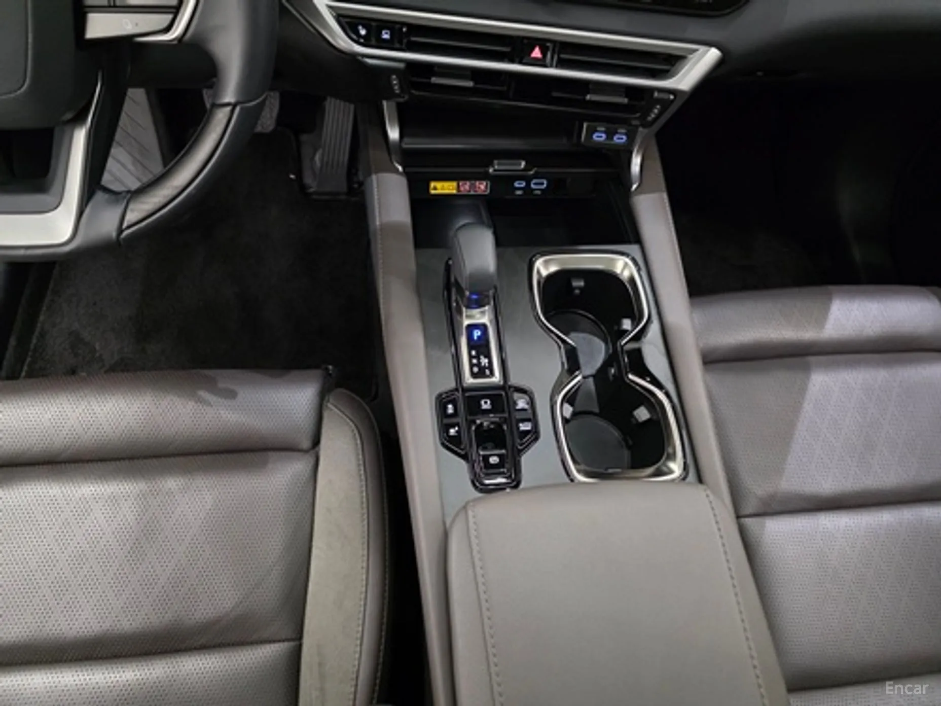 Lexus RX450h + 5th Gen превью 9