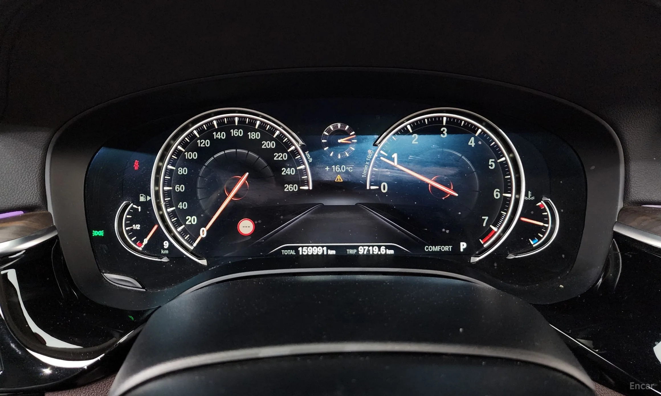 BMW 5 Series (G30) превью 8
