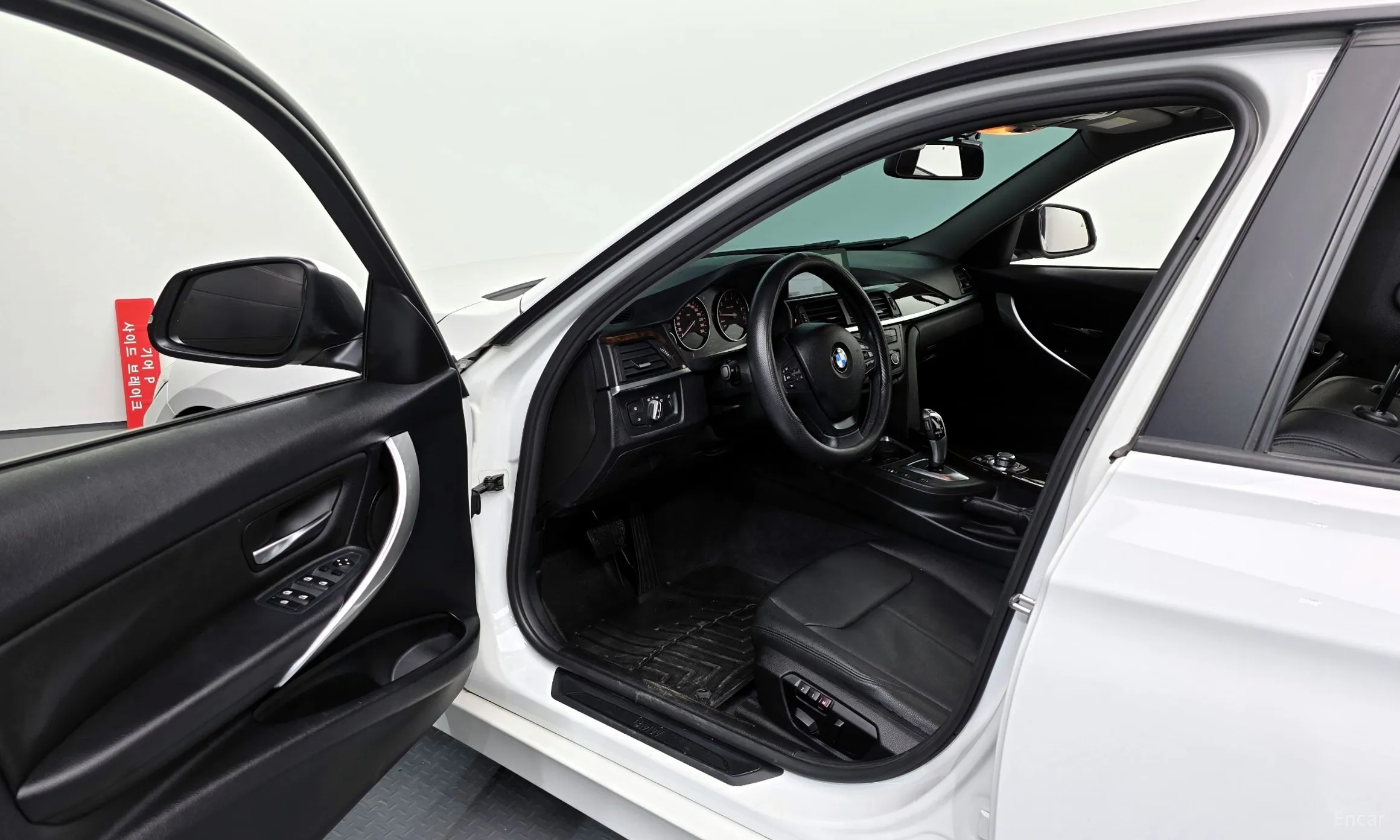BMW 3 Series (F30) превью 10