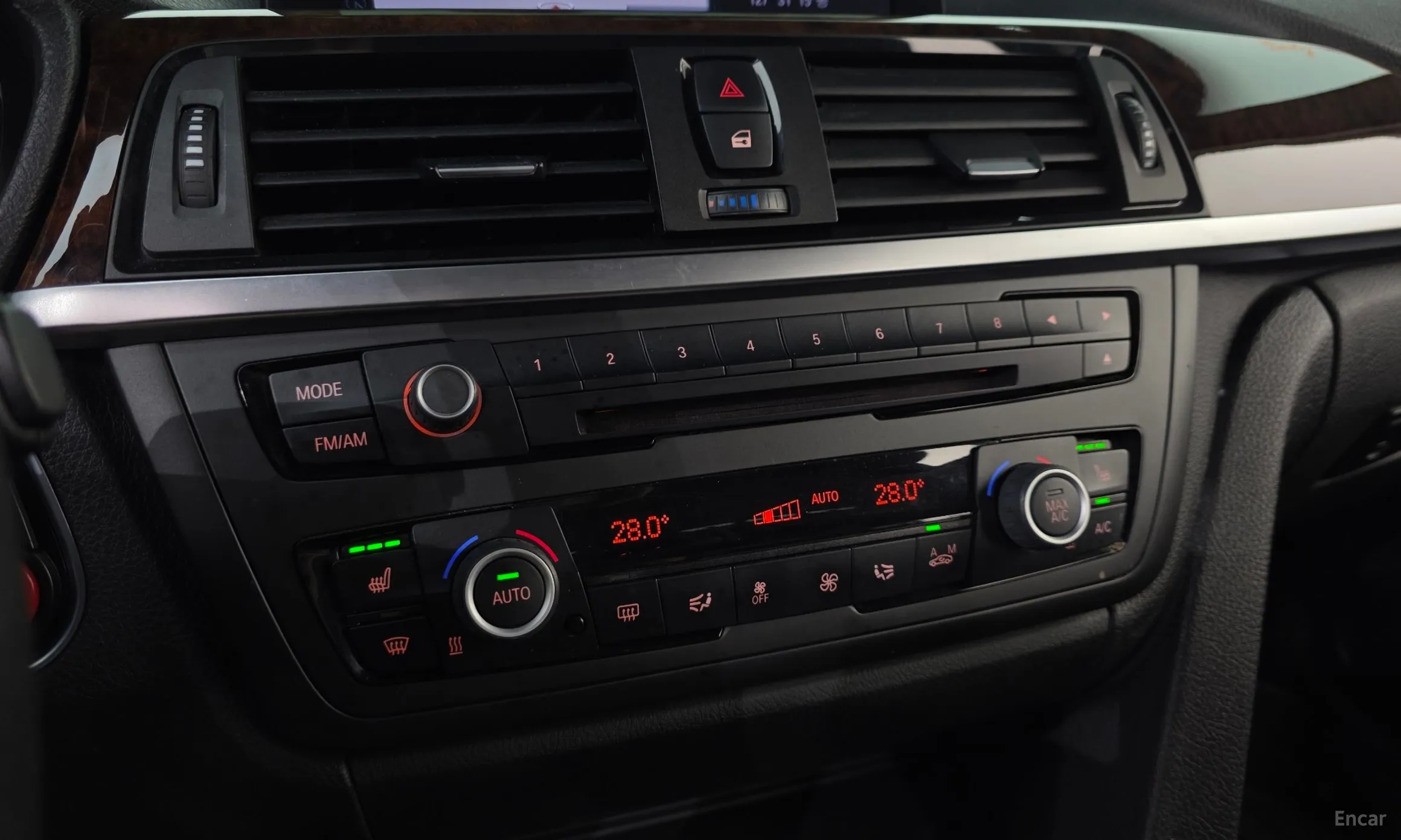 BMW 3 Series (F30) превью 15