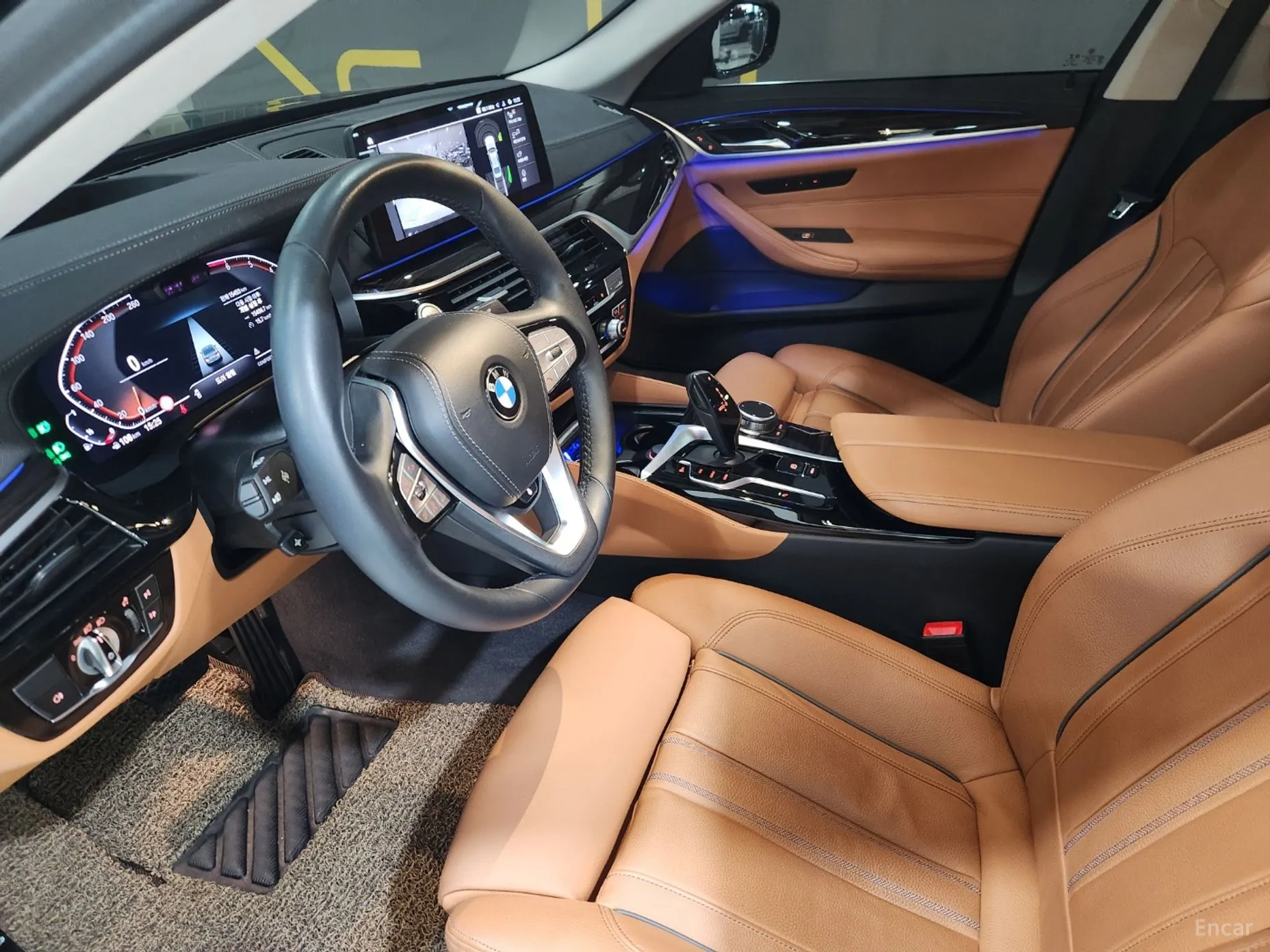 BMW 5 Series (G30) превью 10