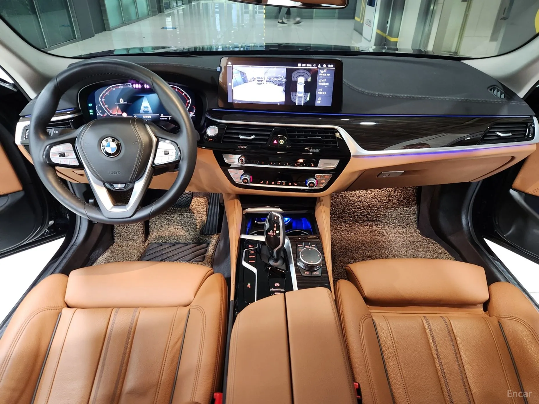 BMW 5 Series (G30) превью 7