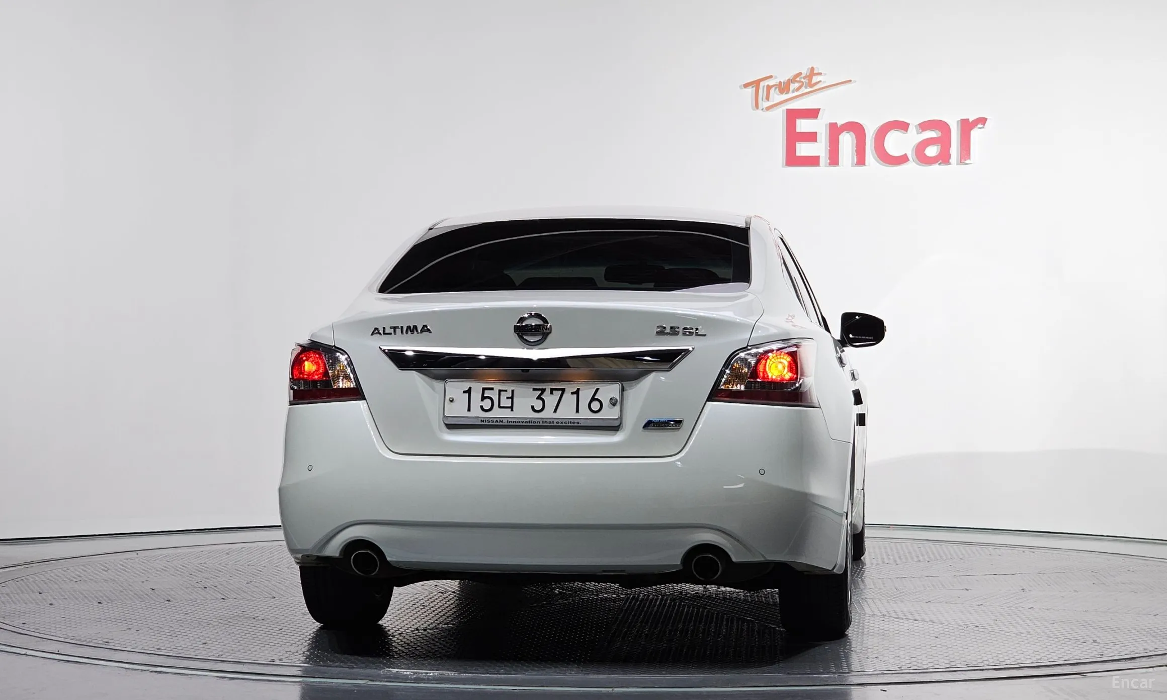 Nissan Altima превью 3
