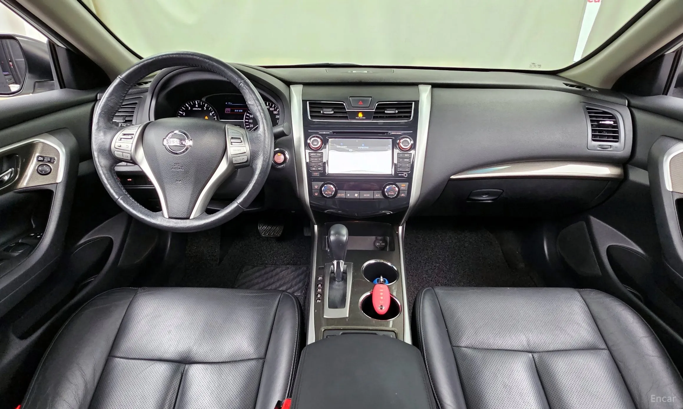 Nissan Altima превью 5
