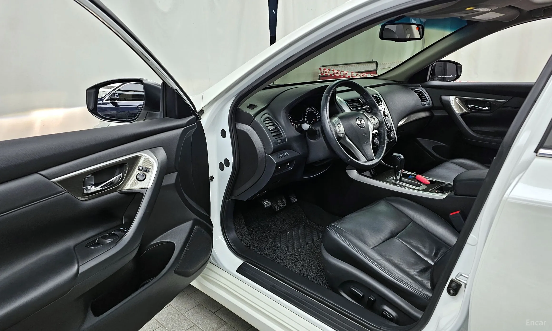 Nissan Altima превью 6
