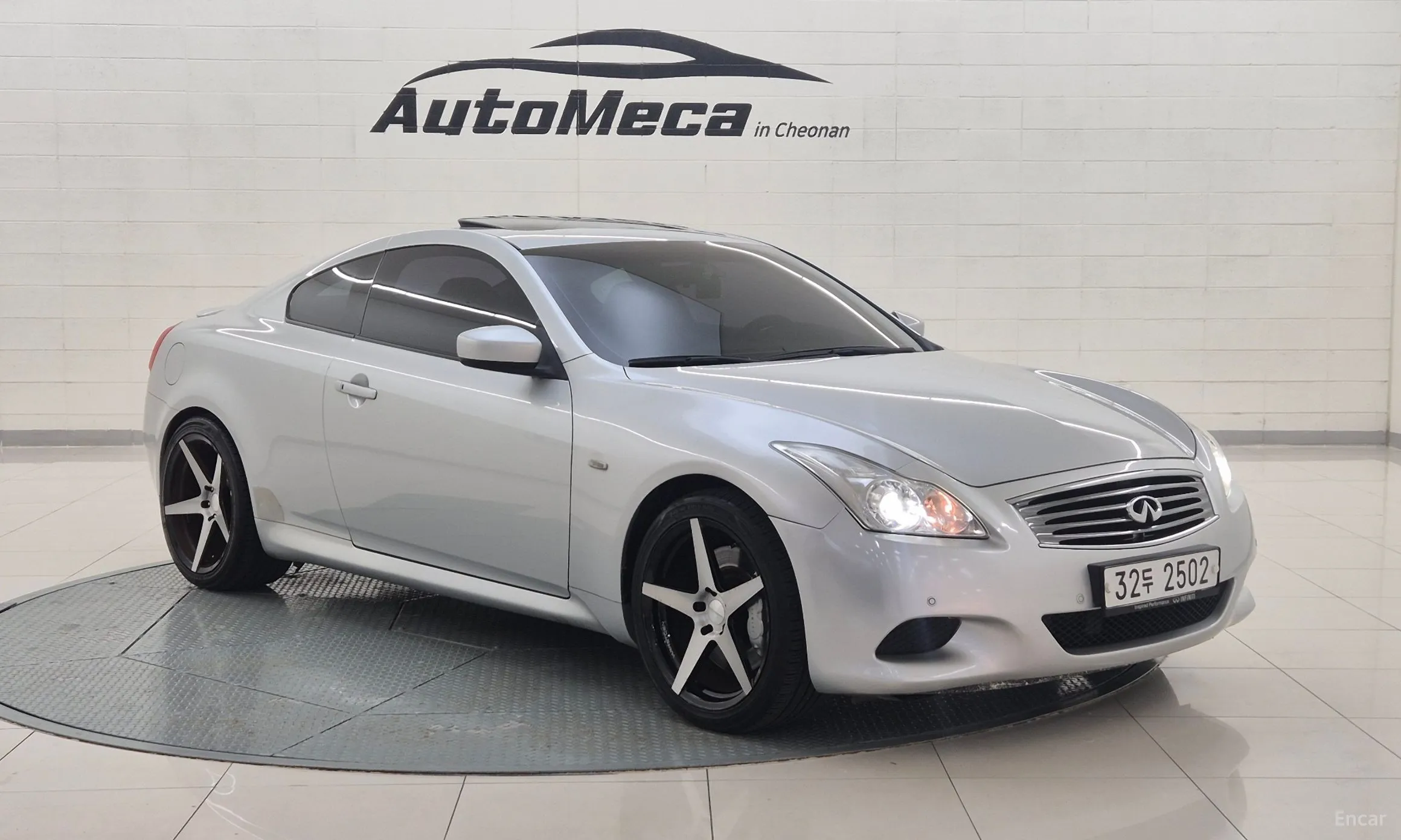 Infiniti G37