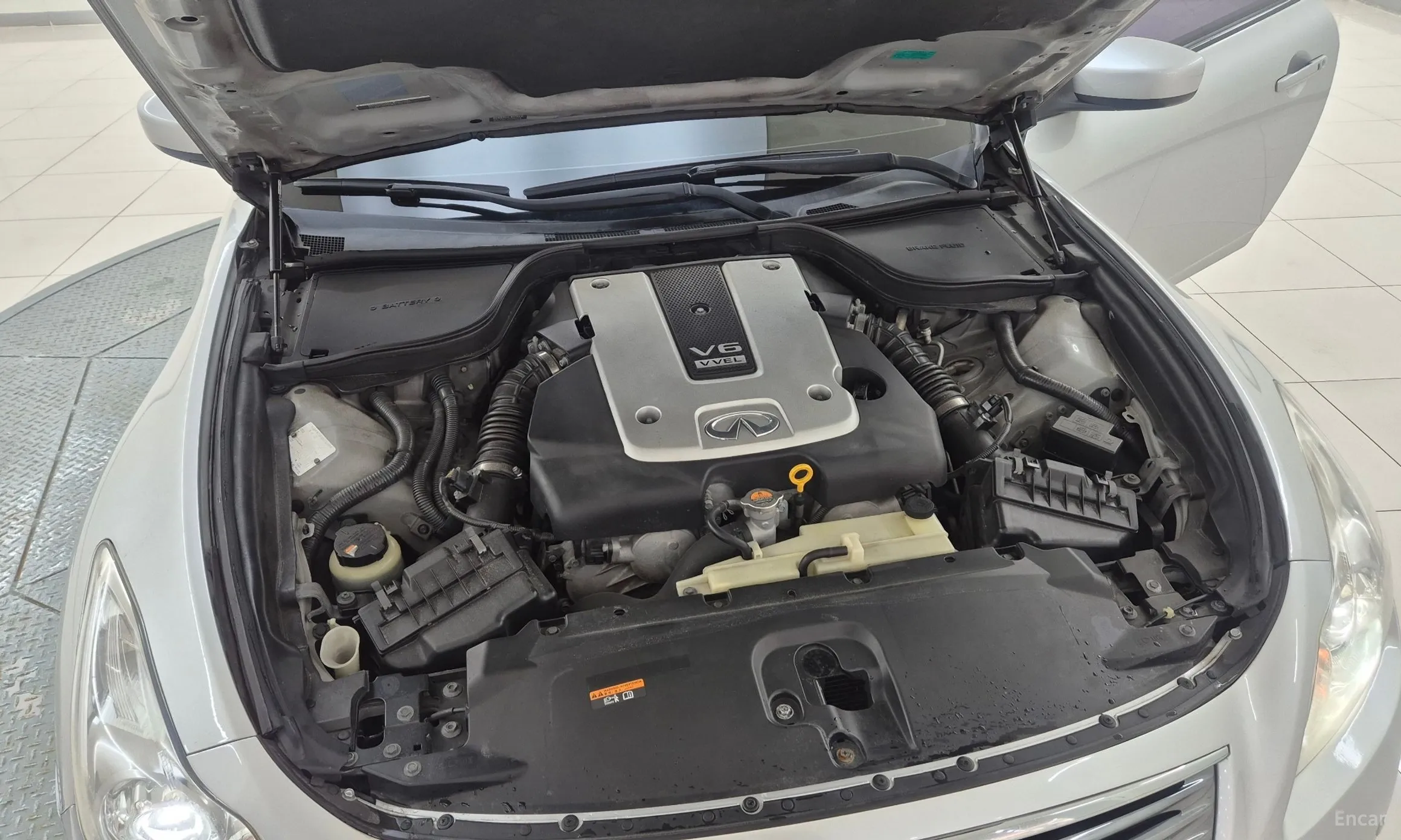 Infiniti G37 превью 10