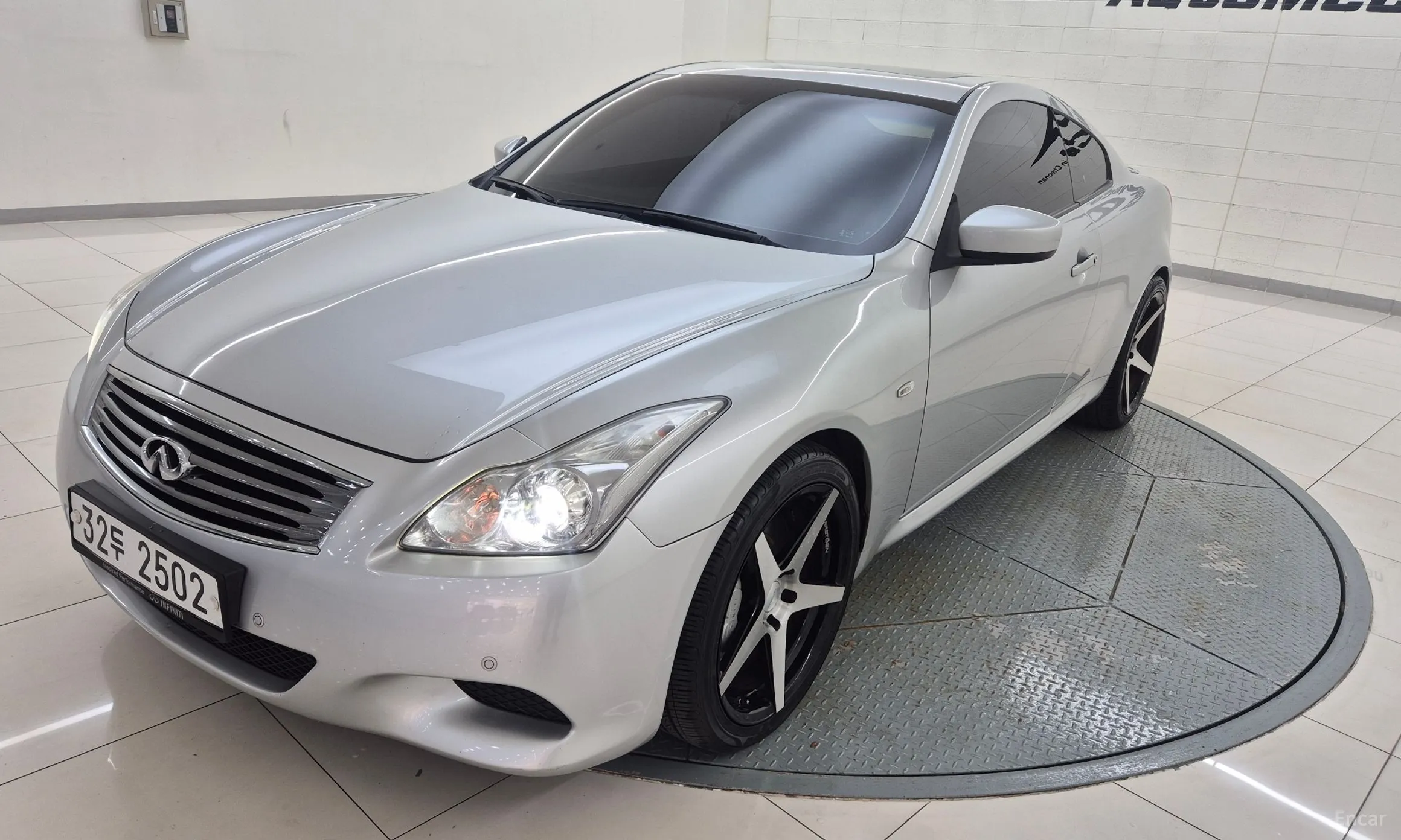 Infiniti G37 превью 17