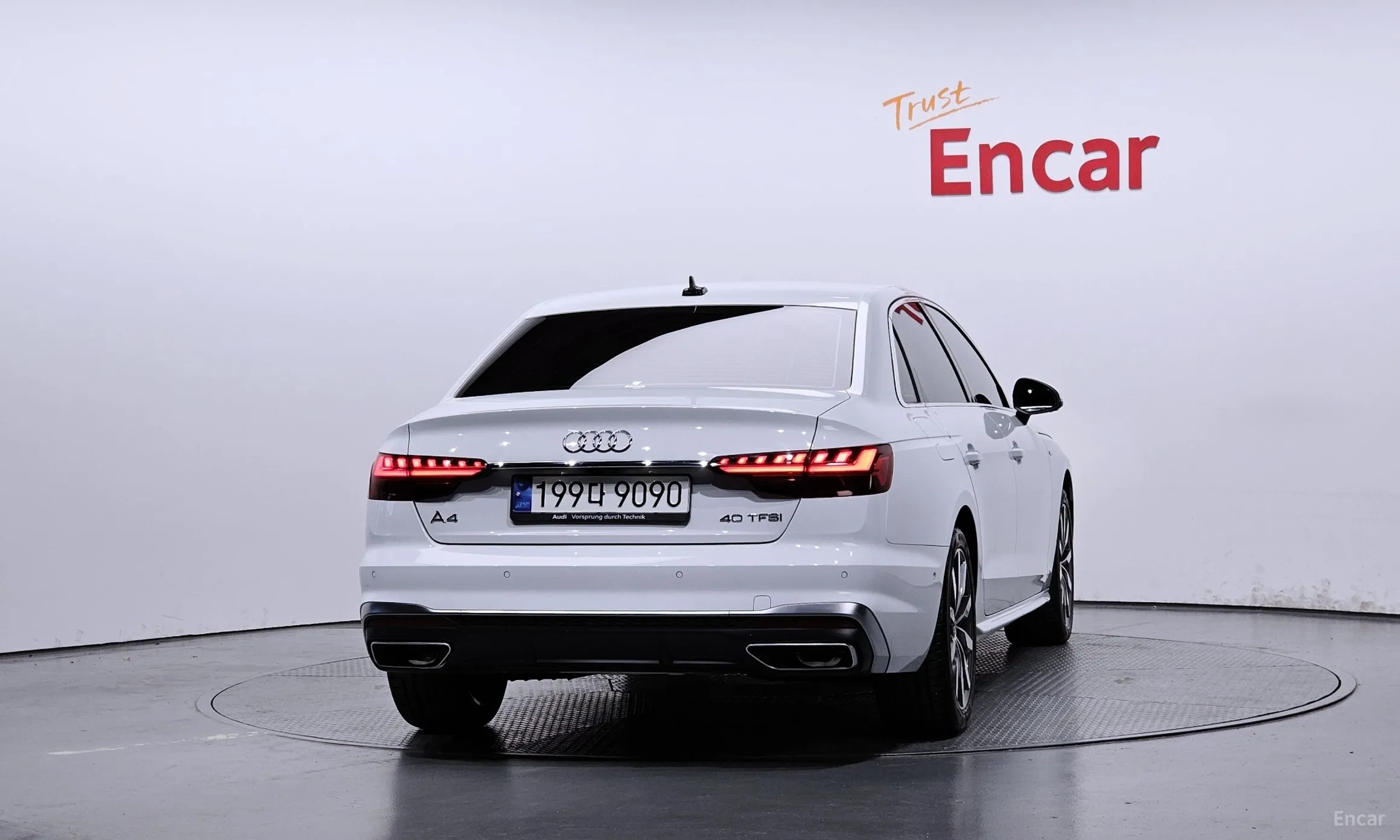 Audi A4 (B9) превью 4