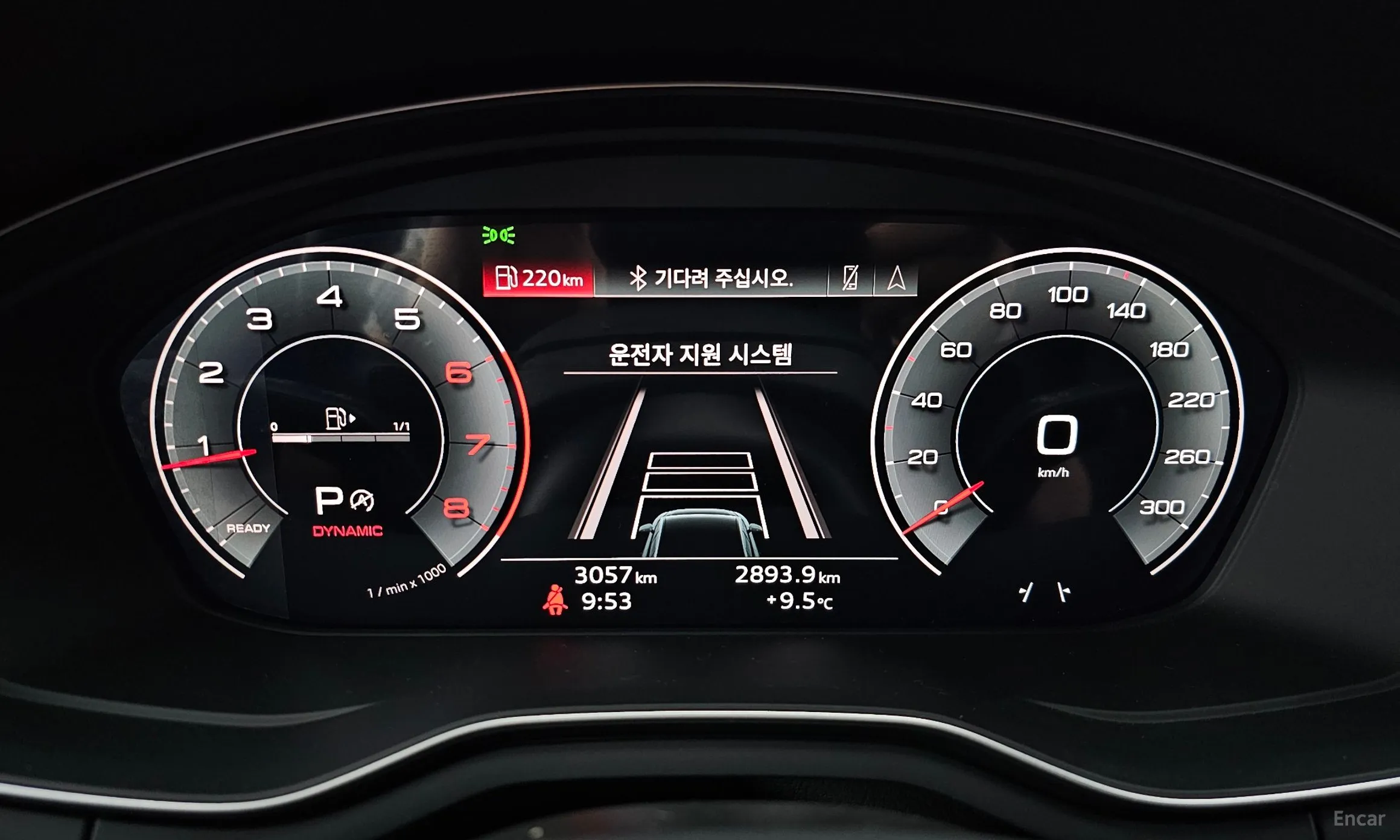 Audi A4 (B9) превью 8