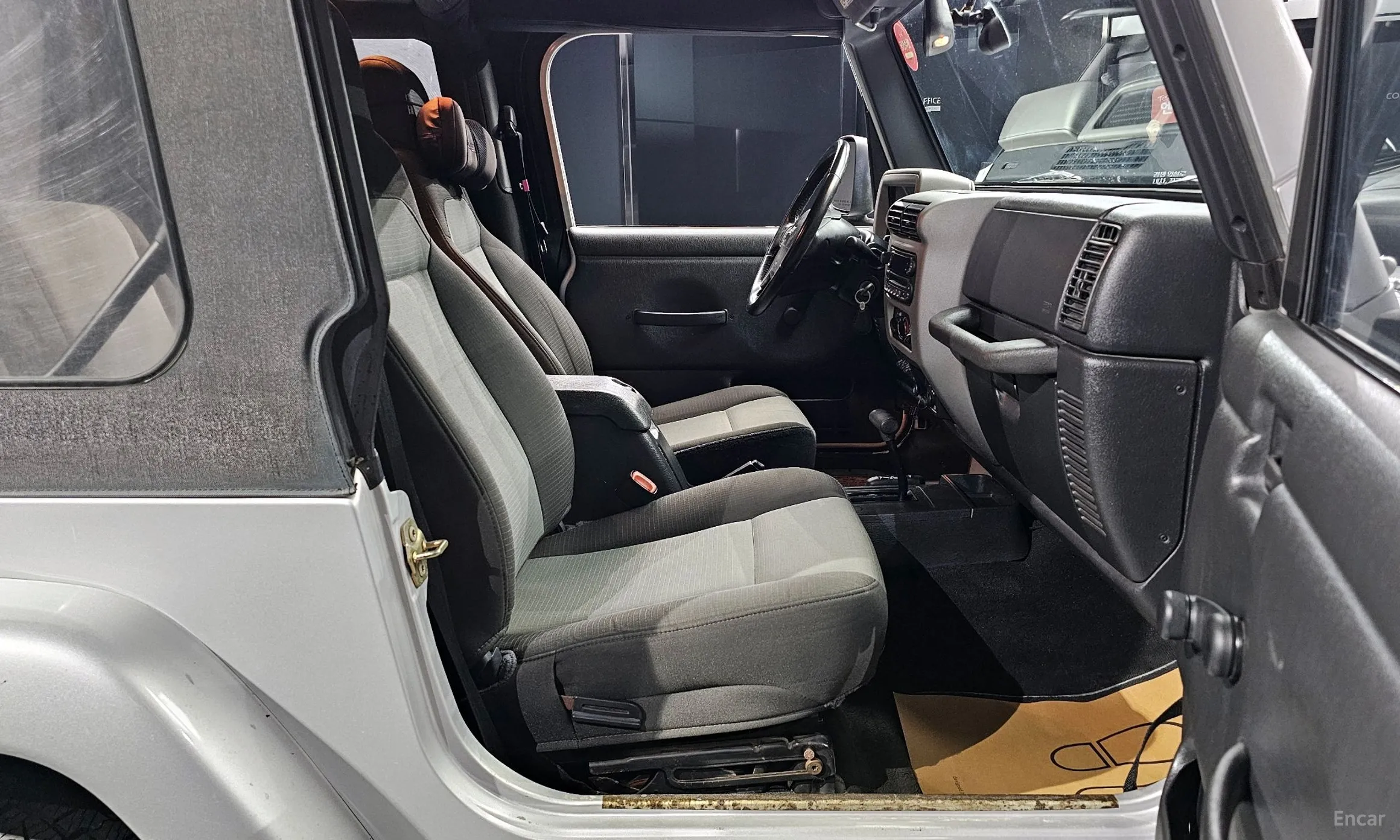 Jeep Wrangler (TJ) превью 11
