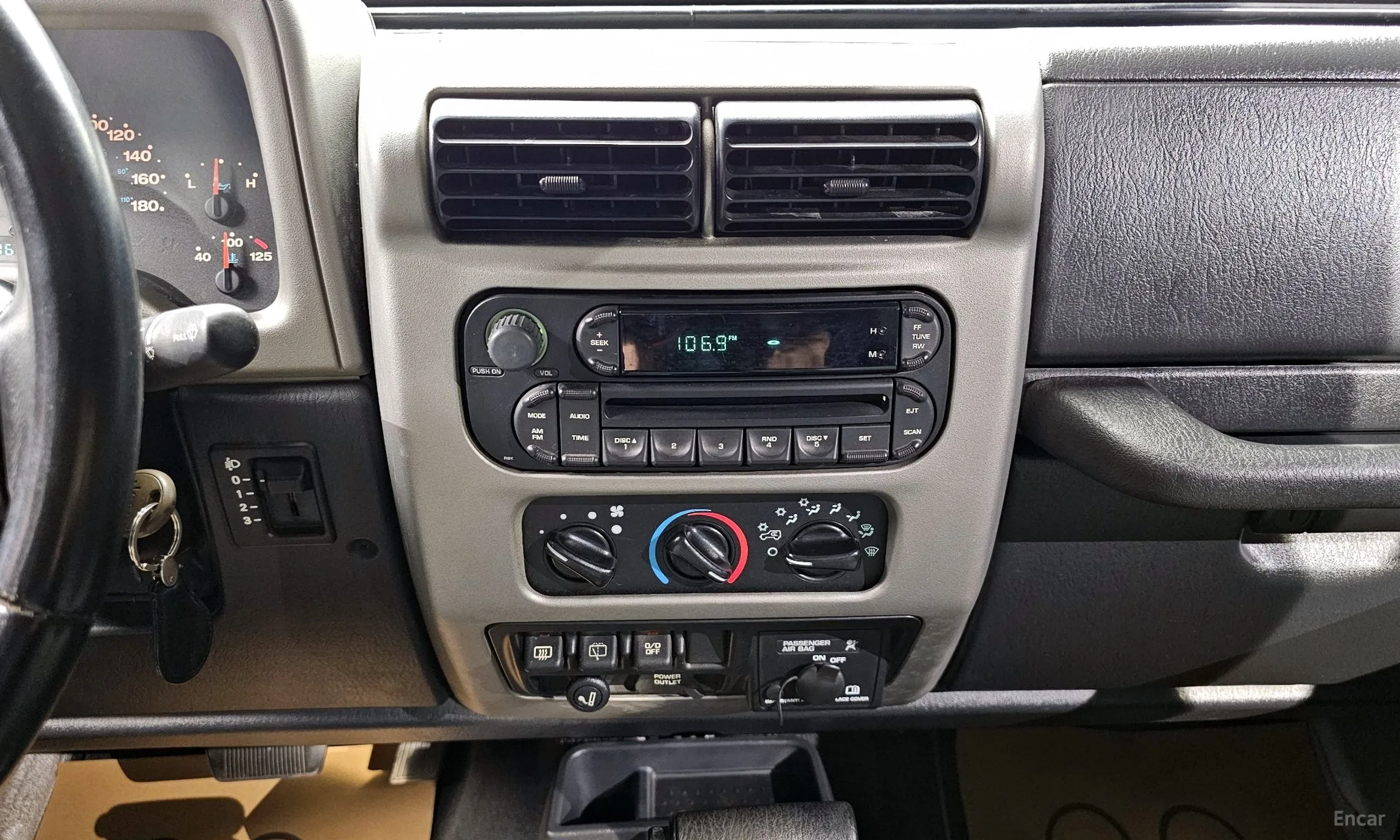 Jeep Wrangler (TJ) превью 17
