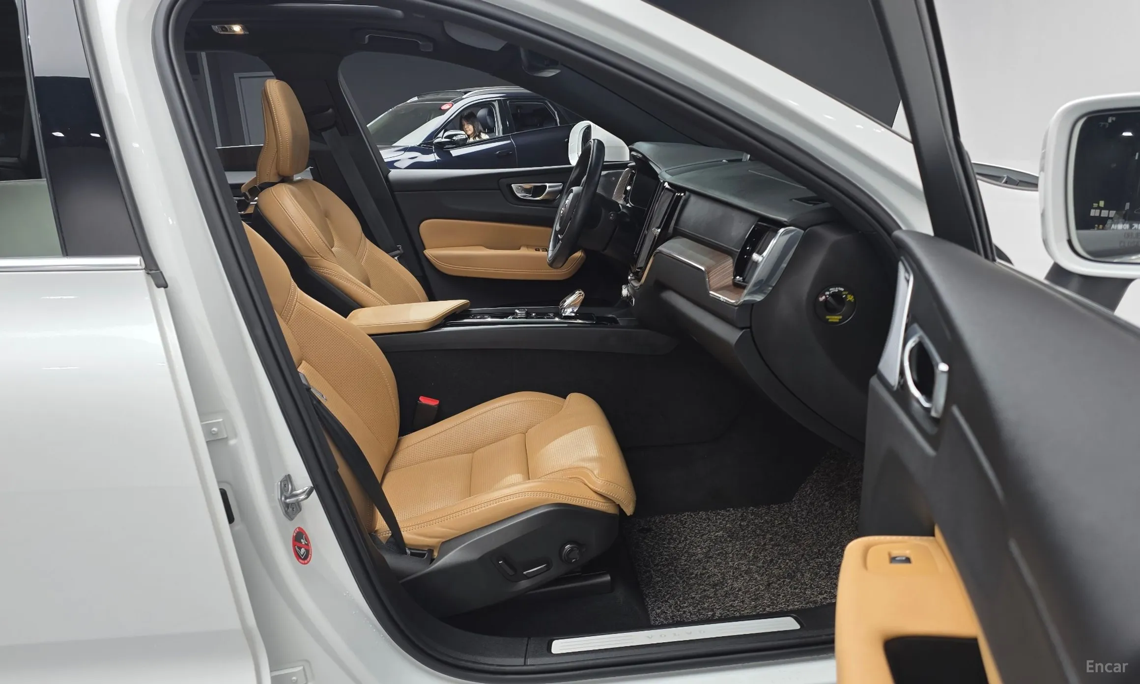 Volvo XC60 Gen 2 превью 10