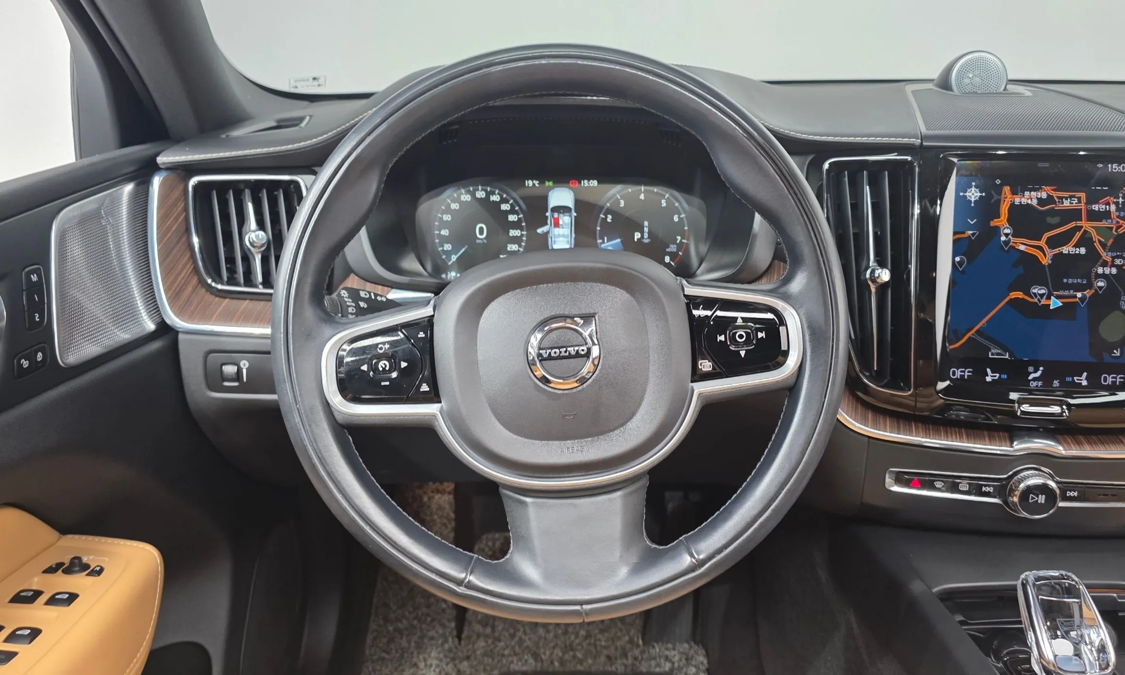 Volvo XC60 Gen 2 превью 13