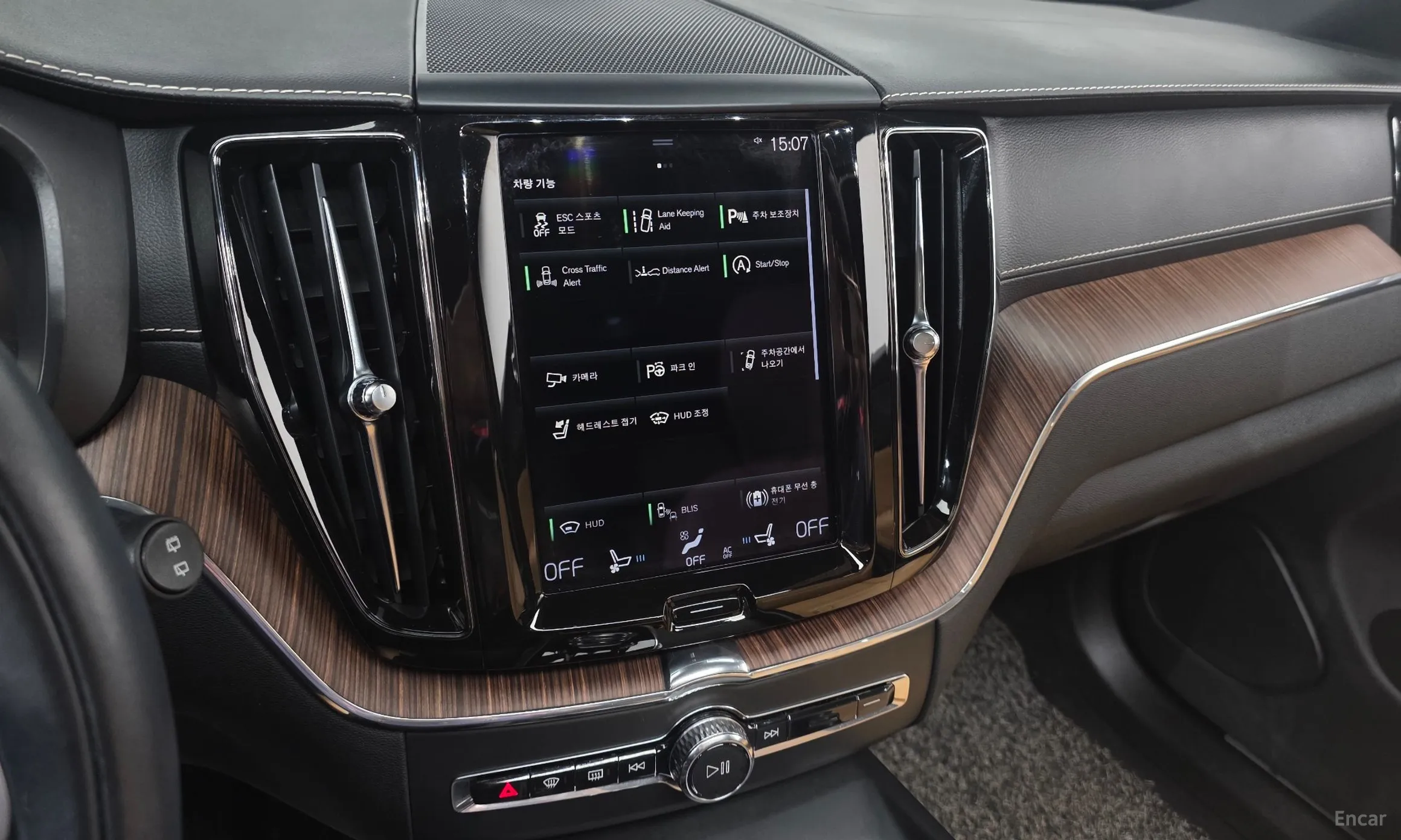Volvo XC60 Gen 2 превью 17