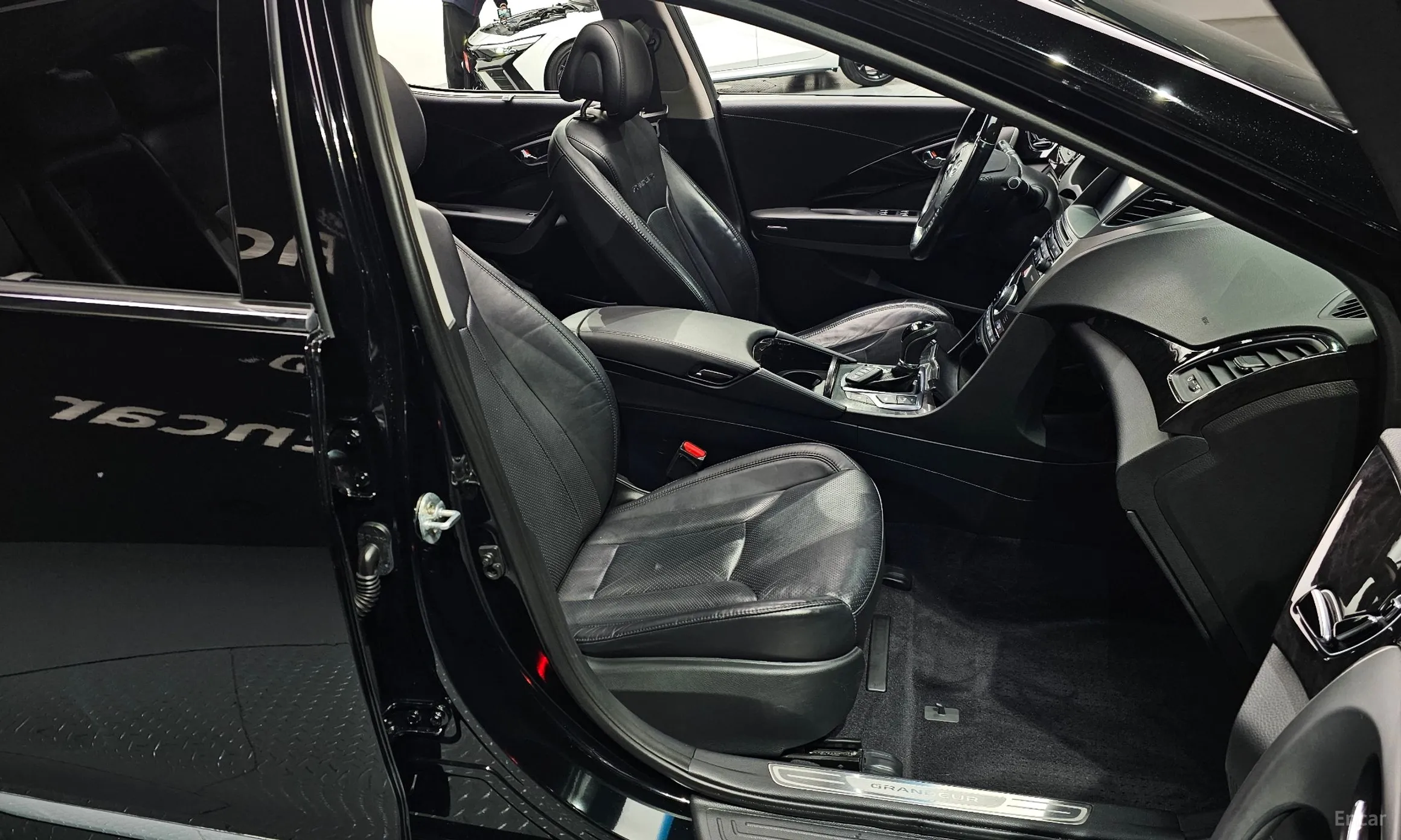 Hyundai Grandeur HG превью 10