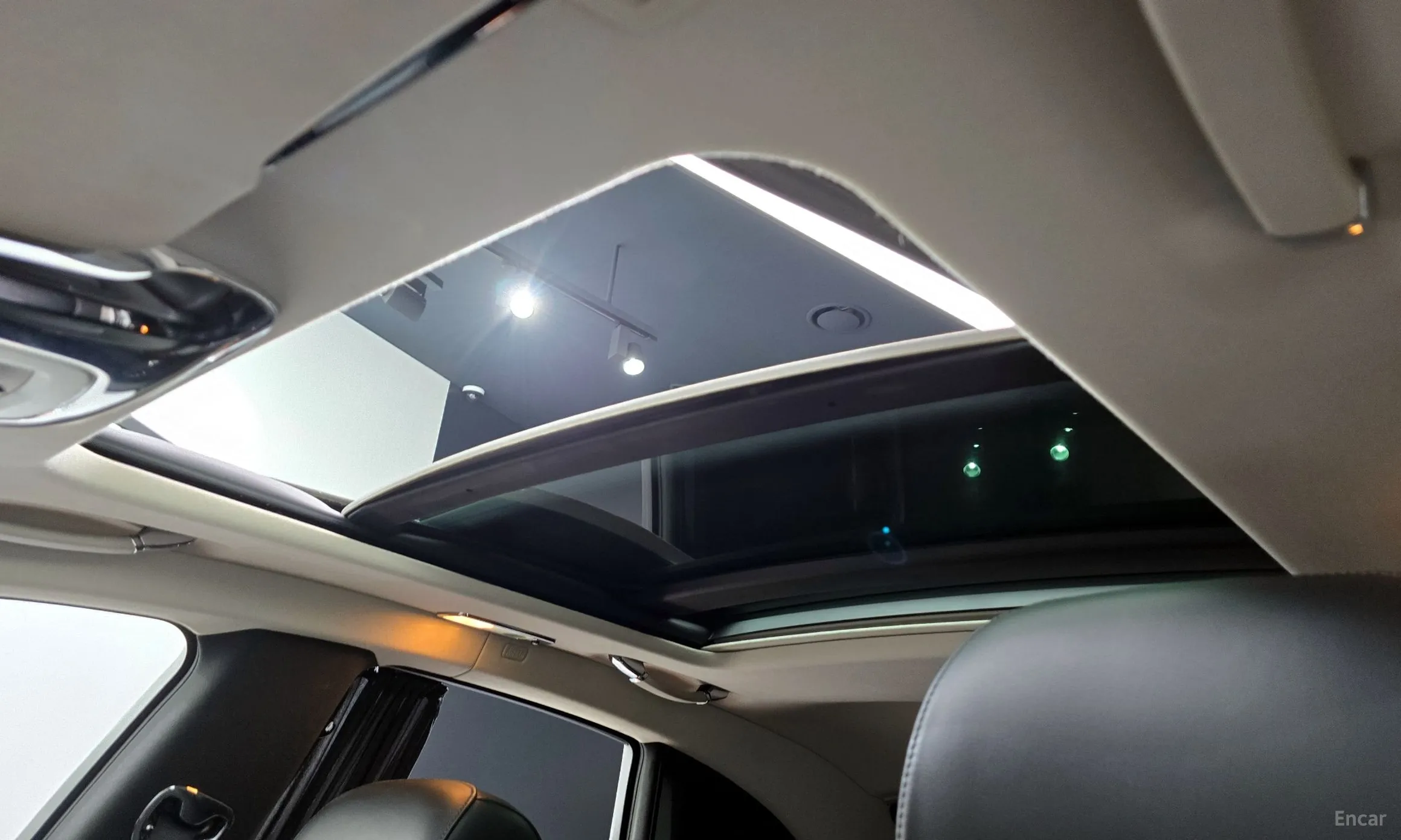 Rolls-Royce Ghost превью 18