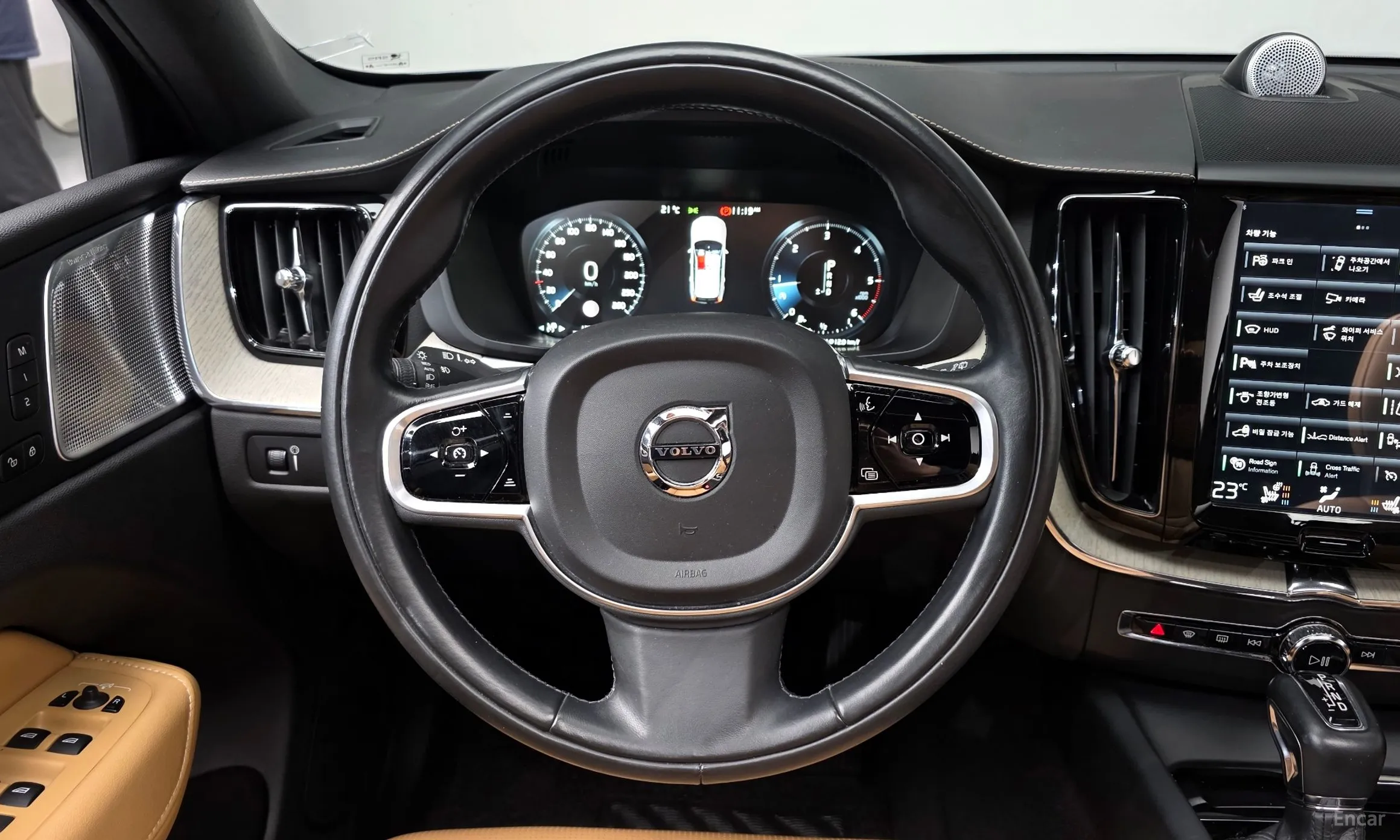 Volvo XC60 Gen 2 превью 13