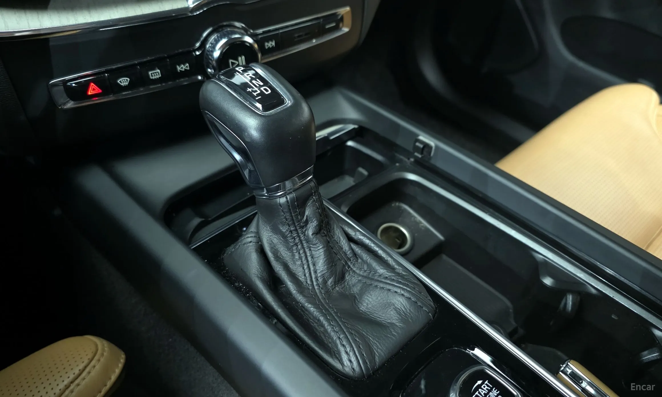 Volvo XC60 Gen 2 превью 9