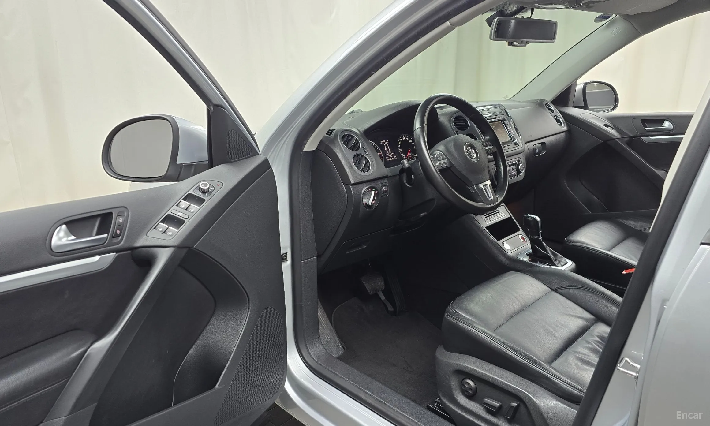Volkswagen New Tiguan превью 10