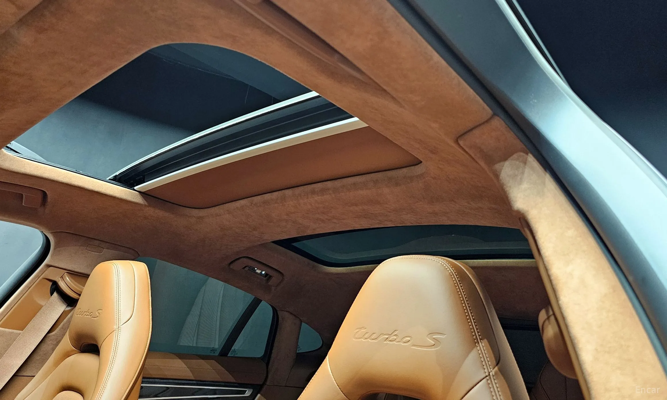 Porsche Panamera (971) превью 19