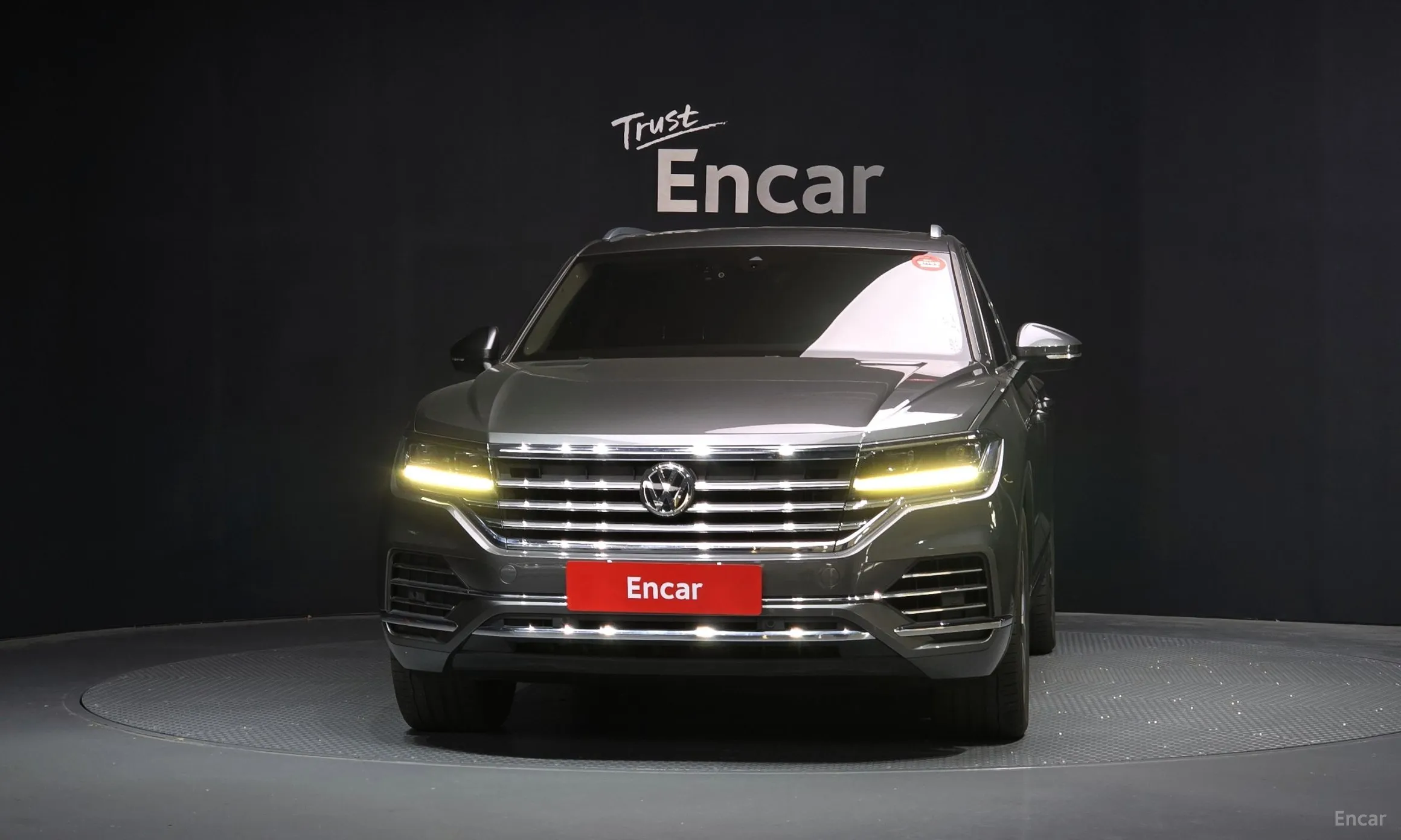 Volkswagen Touareg 3rd Generation превью 3