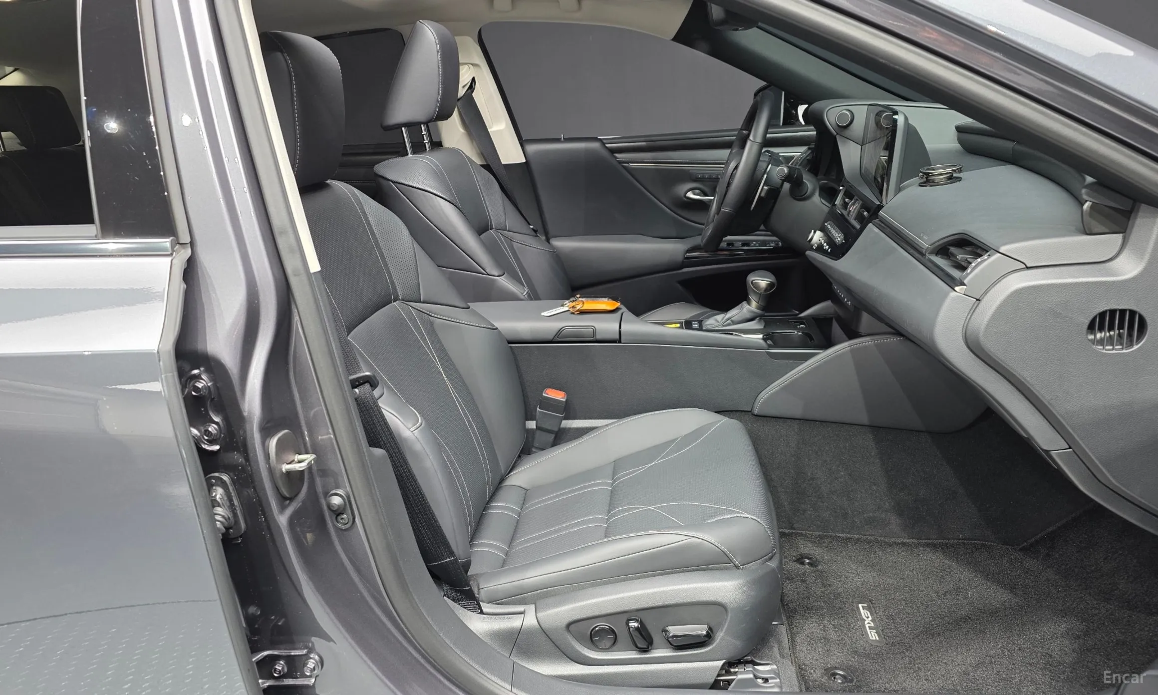 Lexus ES300h 7th Generation превью 11