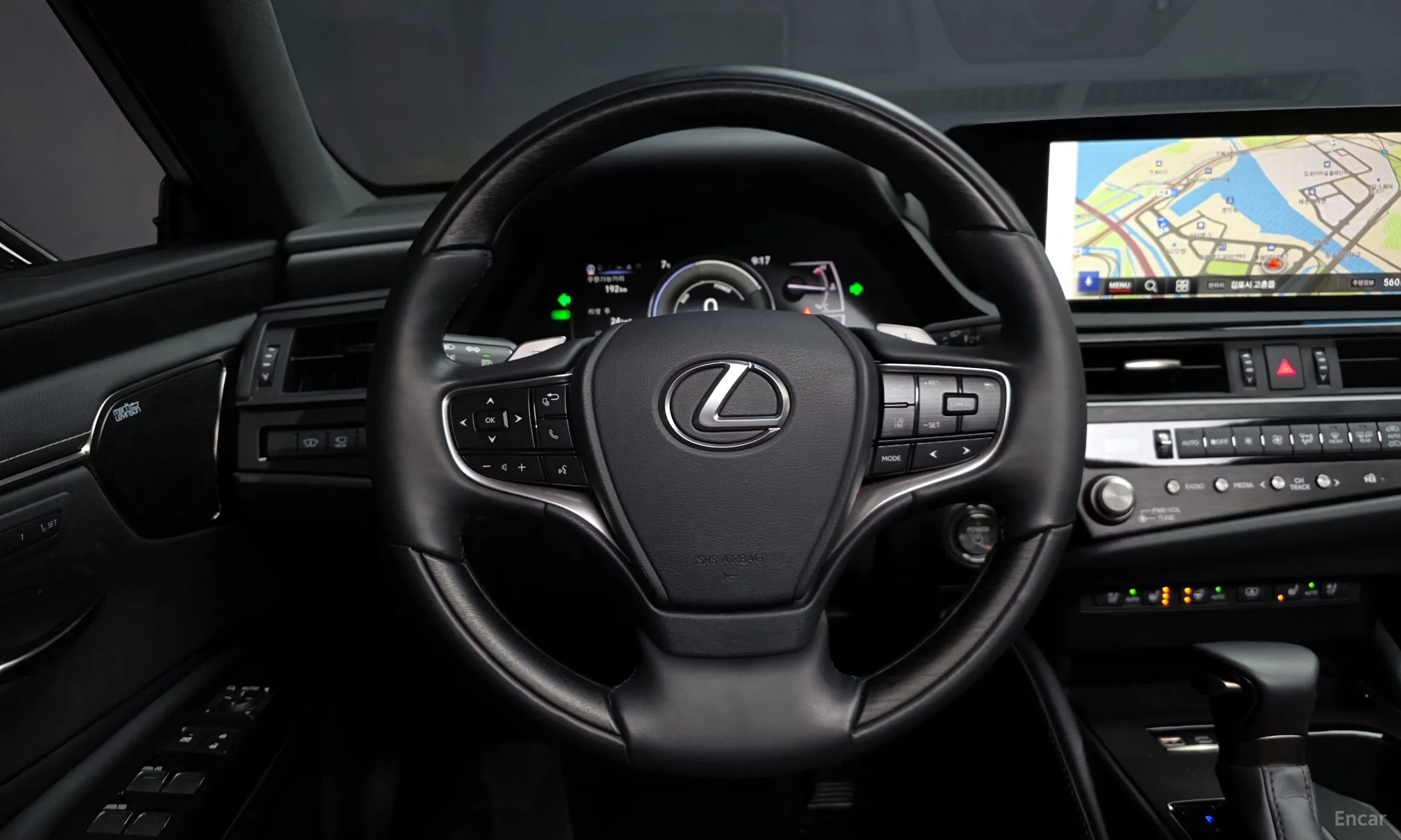 Lexus ES300h 7th Generation превью 13