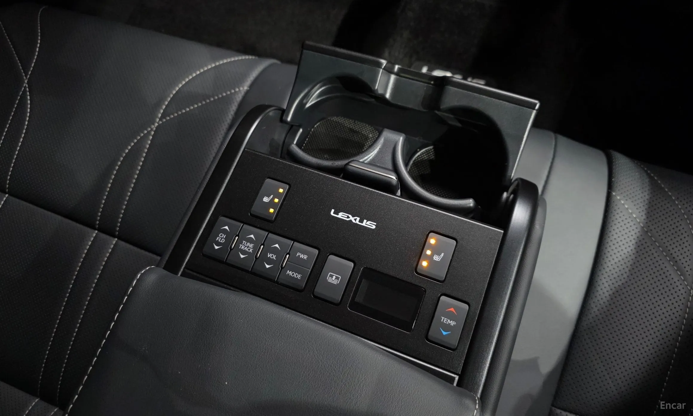 Lexus ES300h 7th Generation превью 19