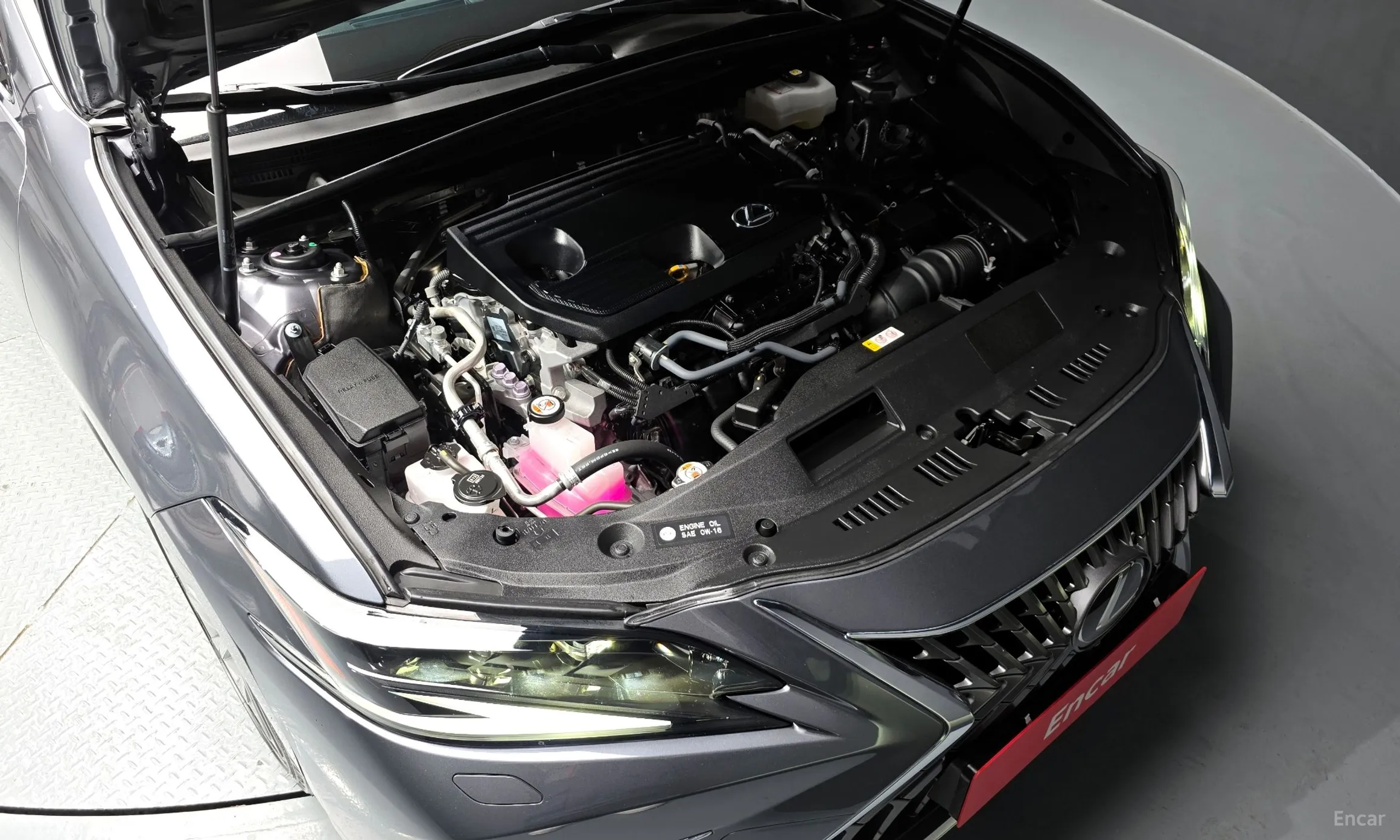 Lexus ES300h 7th Generation превью 6