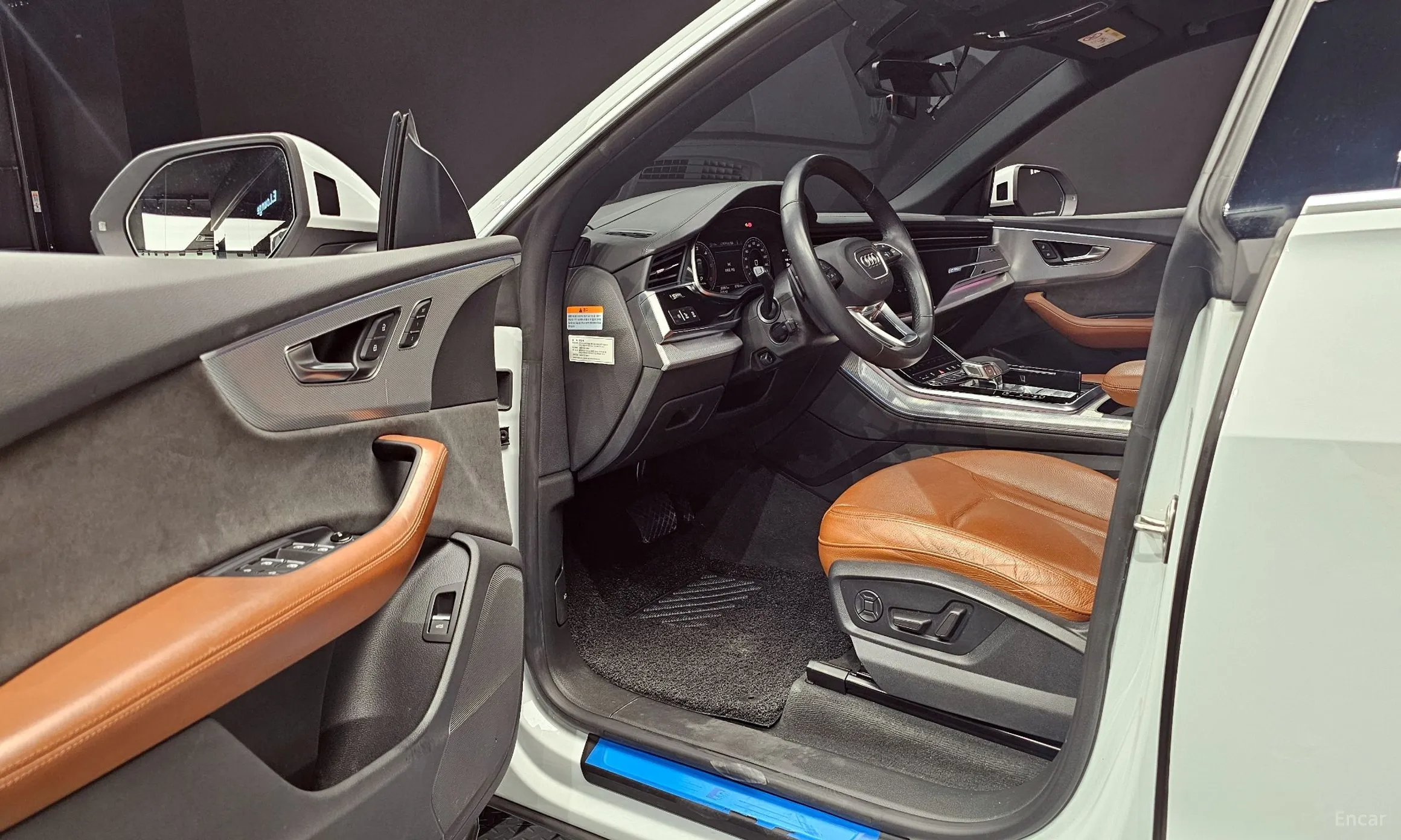 Audi Q8 (4M) превью 10