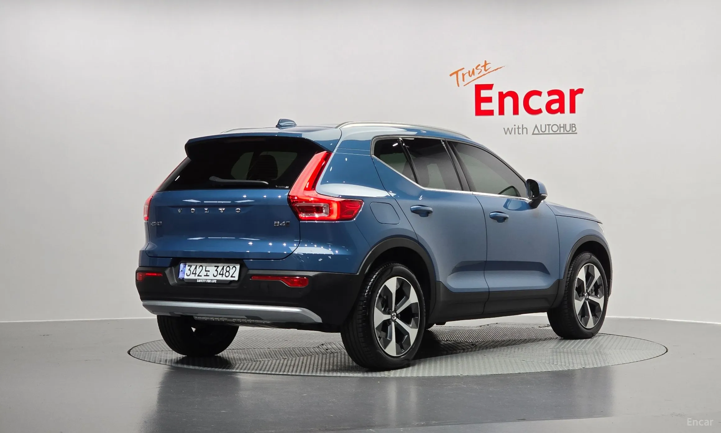Volvo XC40 превью 2
