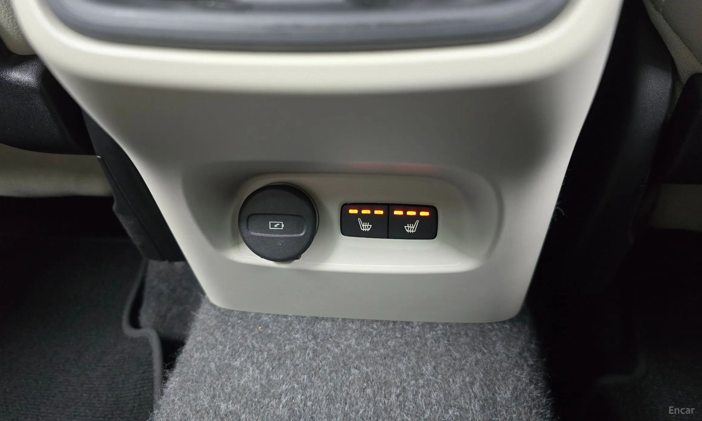 Volvo XC40 превью 18