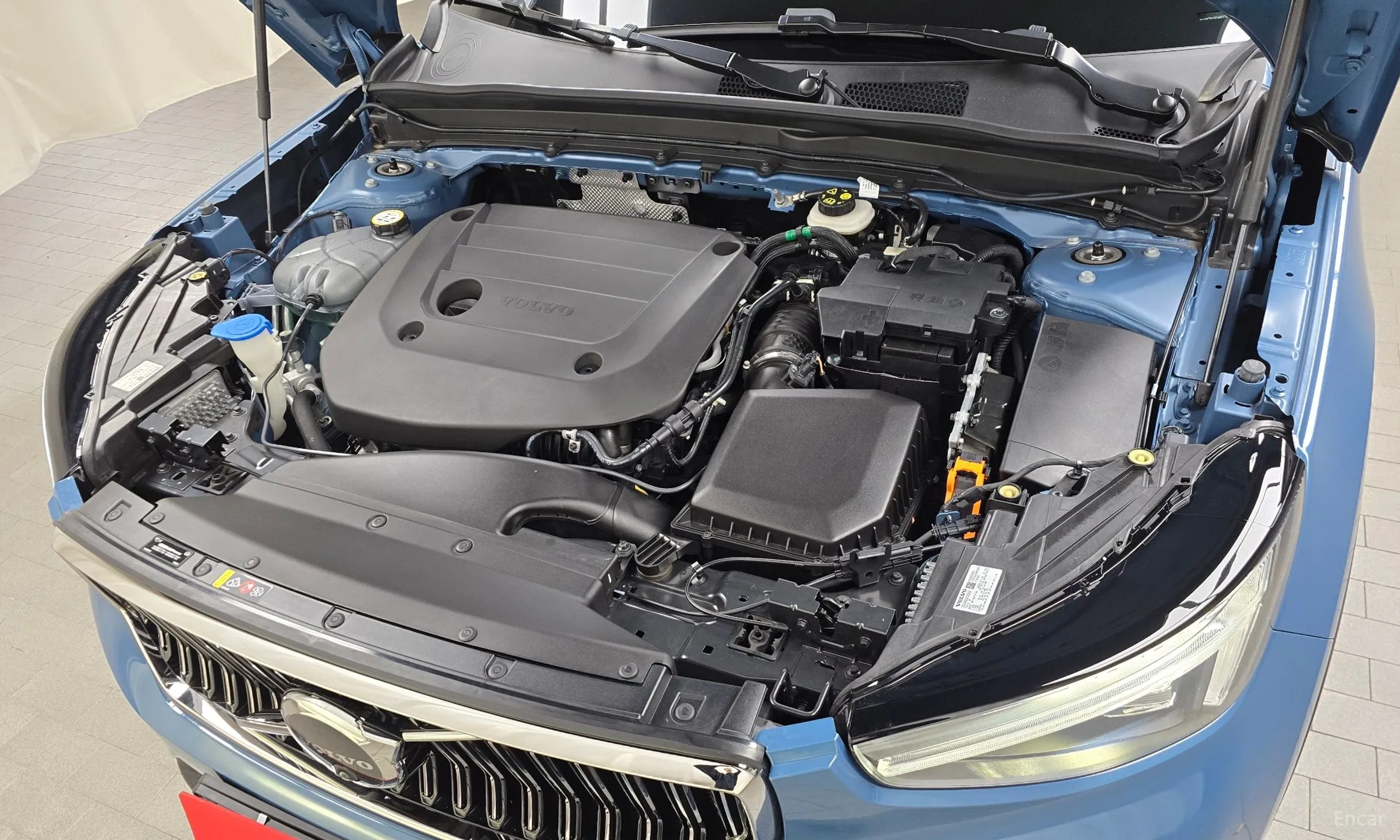 Volvo XC40 превью 6