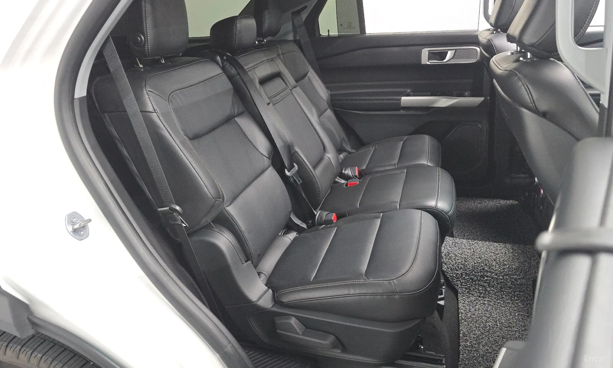 Ford Explorer 6th Generation превью 12
