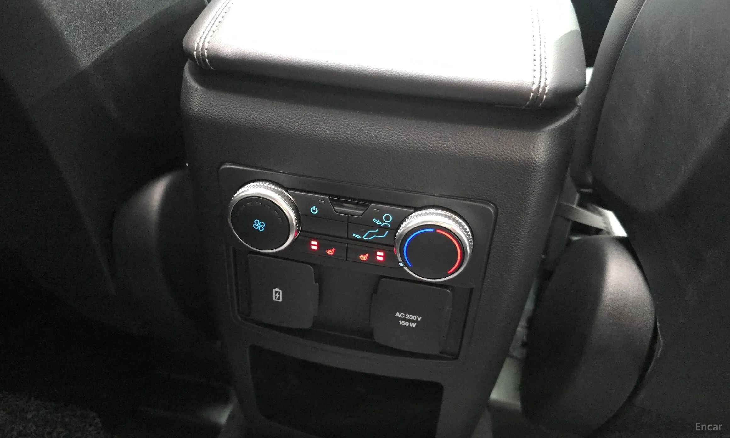 Ford Explorer 6th Generation превью 17