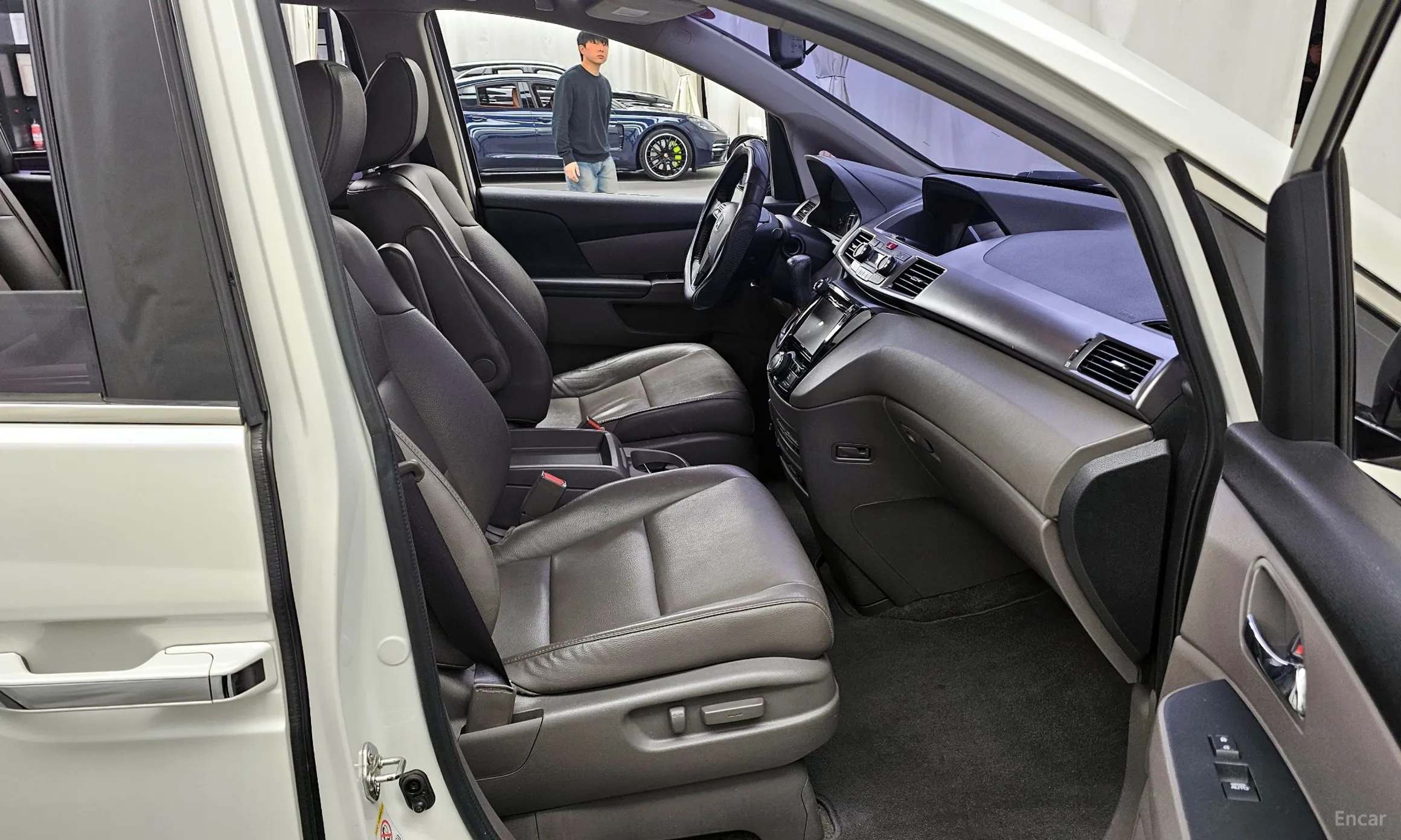 Honda Odyssey превью 10