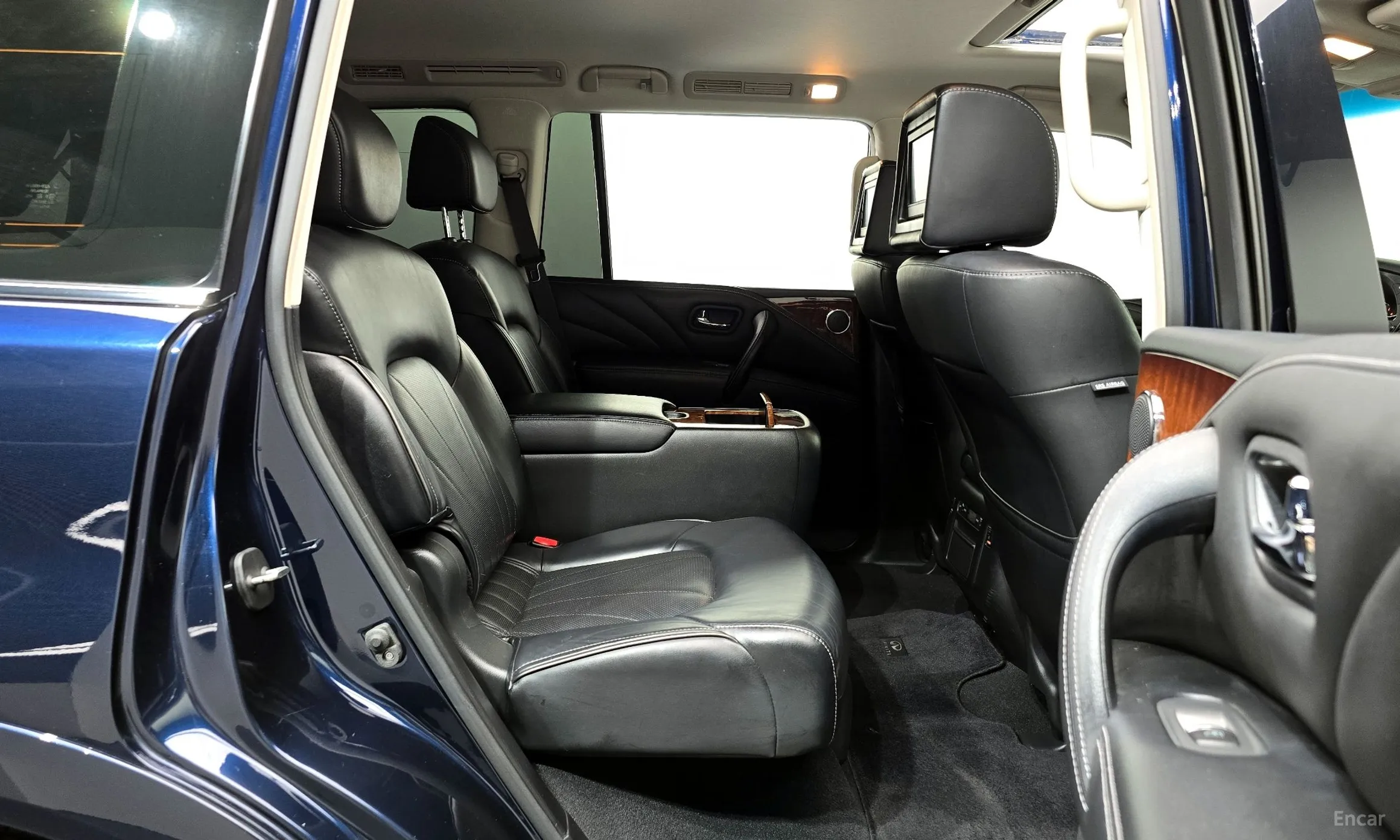 Infiniti QX80 превью 12