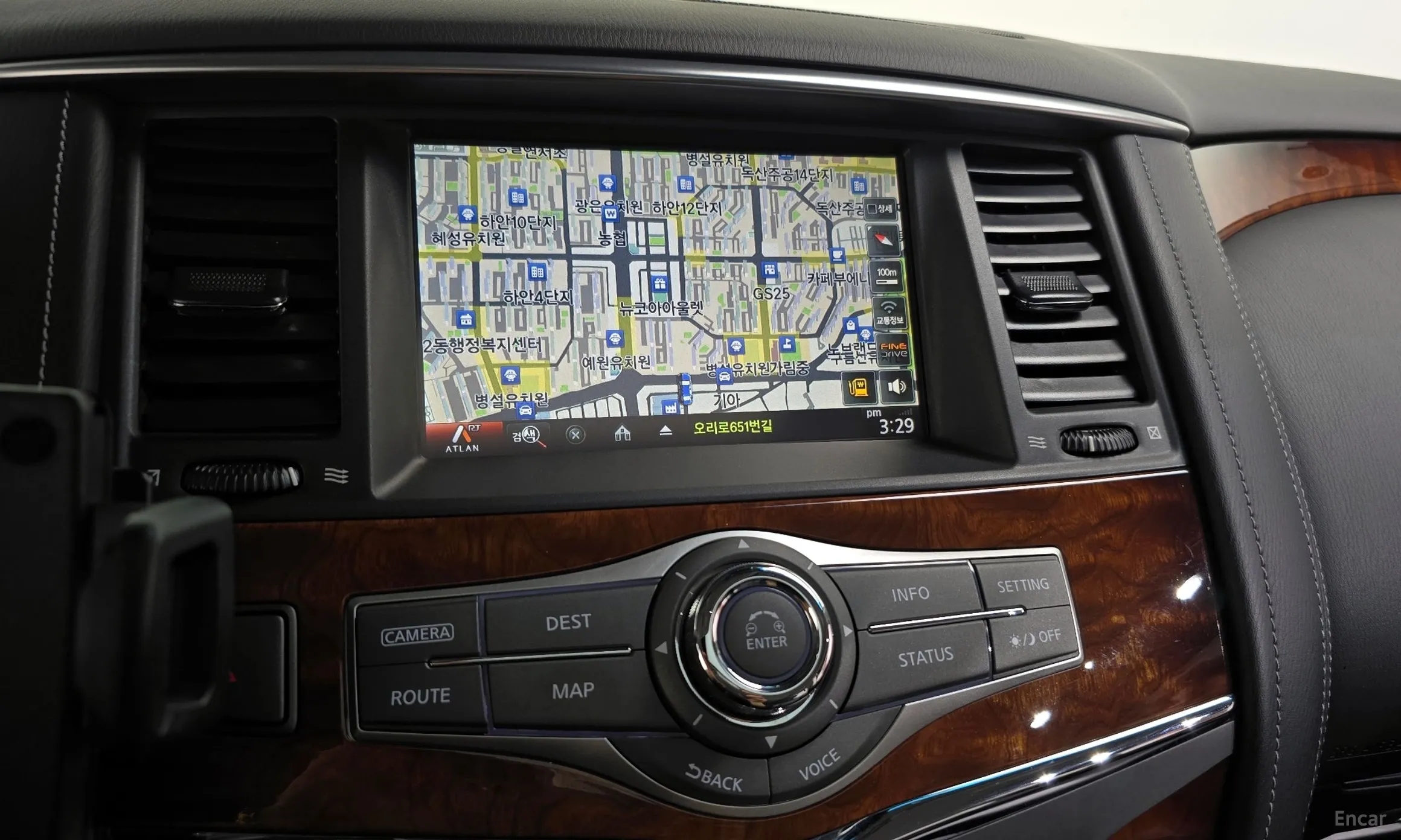 Infiniti QX80 превью 14