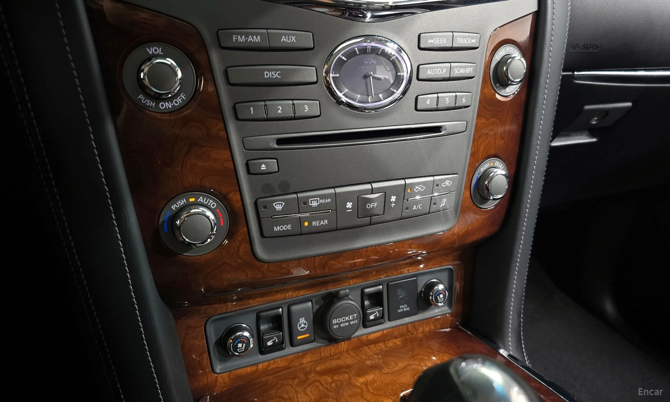 Infiniti QX80 превью 16